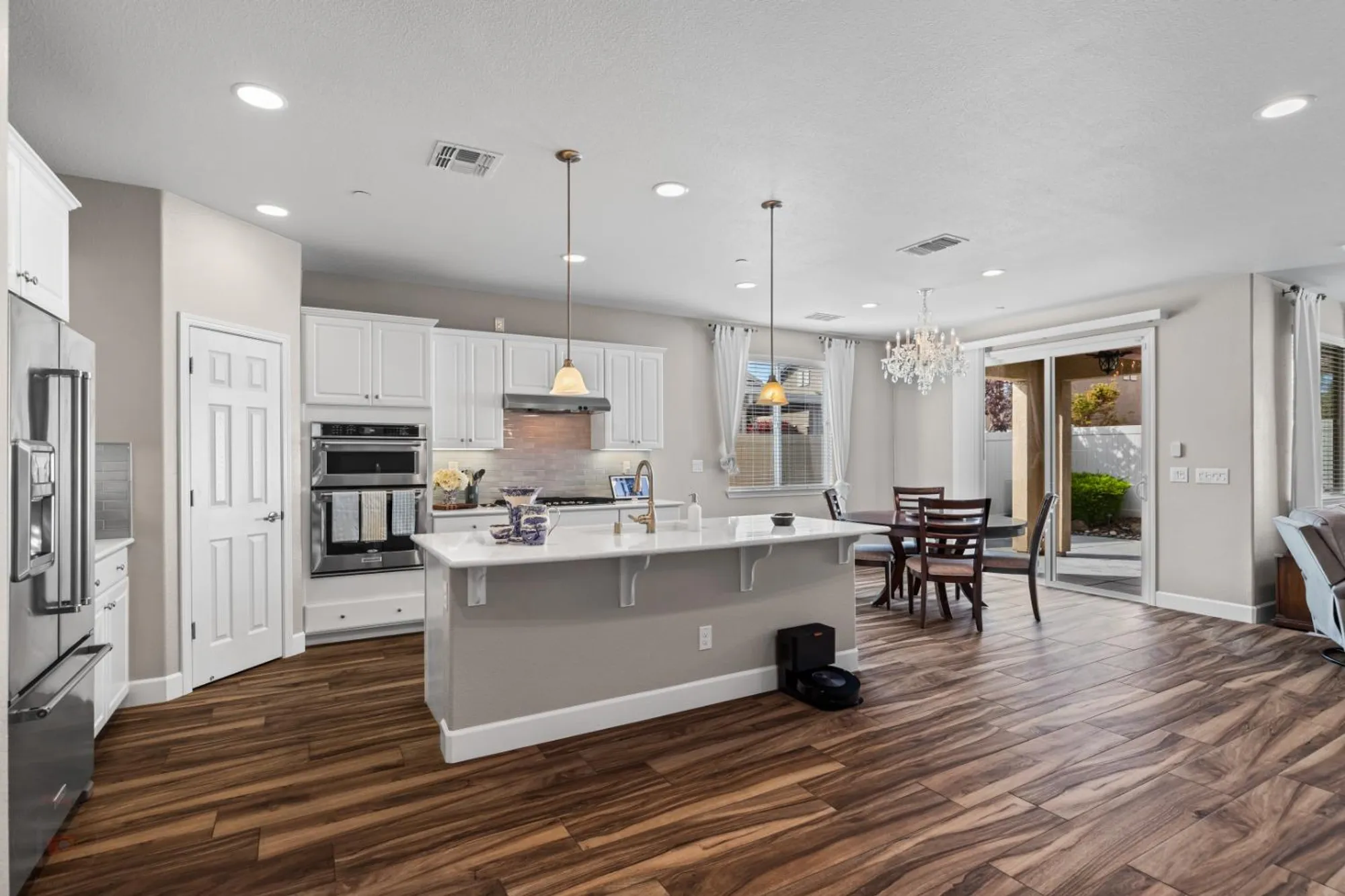 Property Slideshow image 10 of 88 | 1324 chestnut hill dr, Manteca, CA, 95336