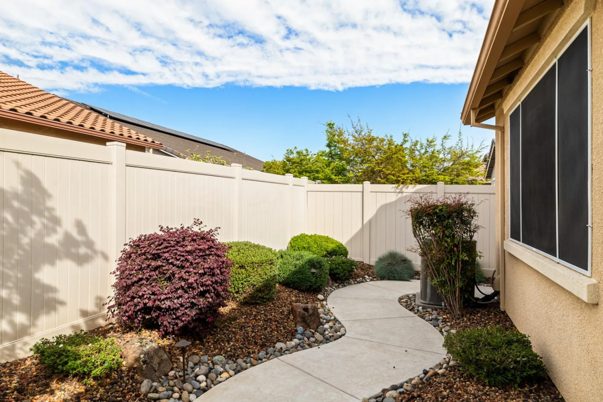 Property Slideshow image 41 of 88 | 1324 chestnut hill dr, Manteca, CA, 95336