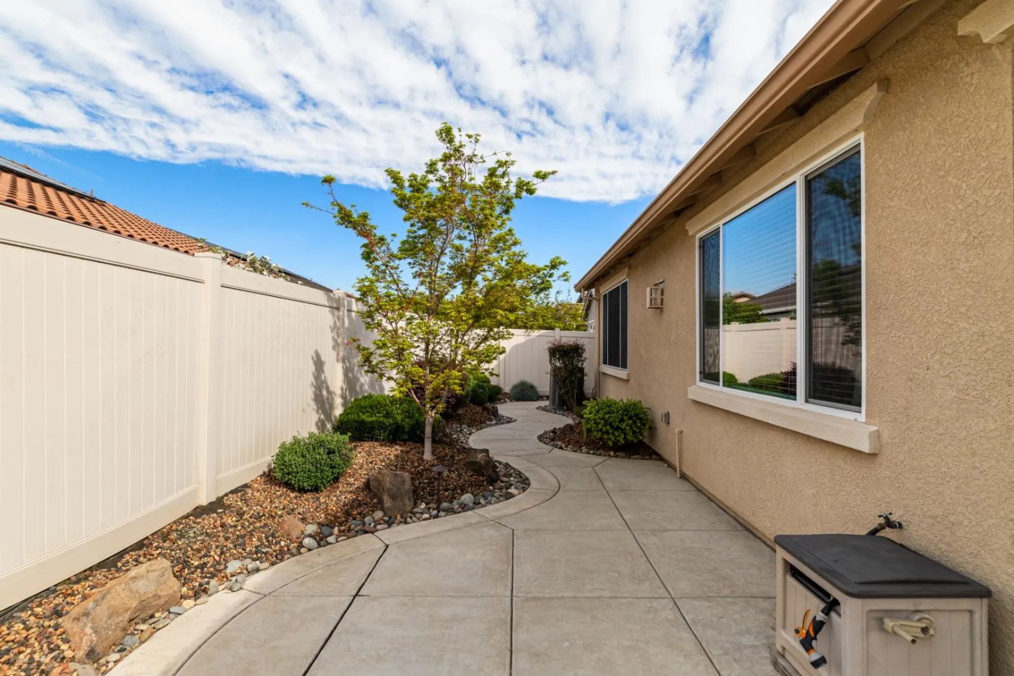 Property Slideshow image 38 of 88 | 1324 chestnut hill dr, Manteca, CA, 95336