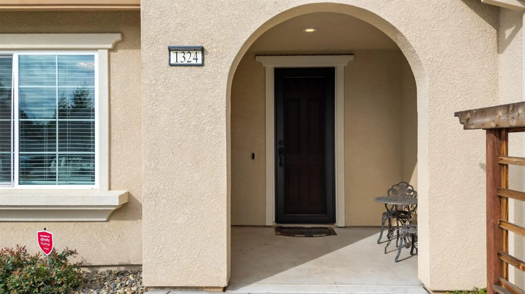 Property Slideshow image 7 of 88 | 1324 chestnut hill dr, Manteca, CA, 95336