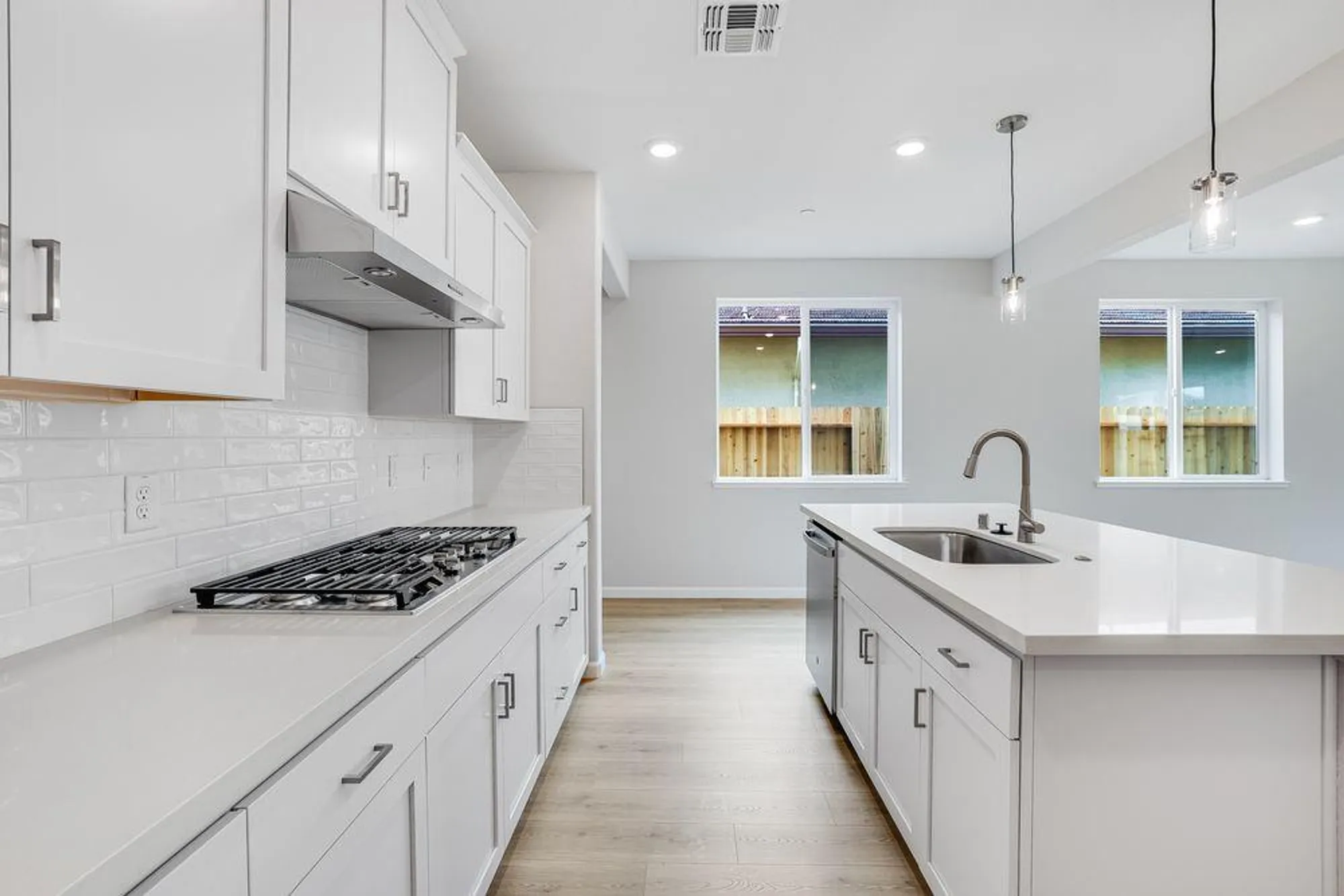 Property Slideshow image 6 of 57 | 1592 edgewood ln, Lincoln, CA, 95648