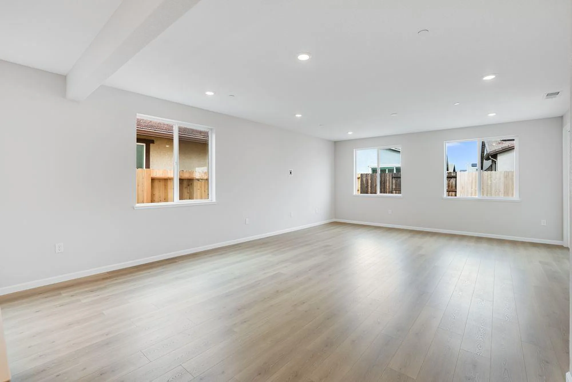 Property Slideshow image 13 of 57 | 1592 edgewood ln, Lincoln, CA, 95648