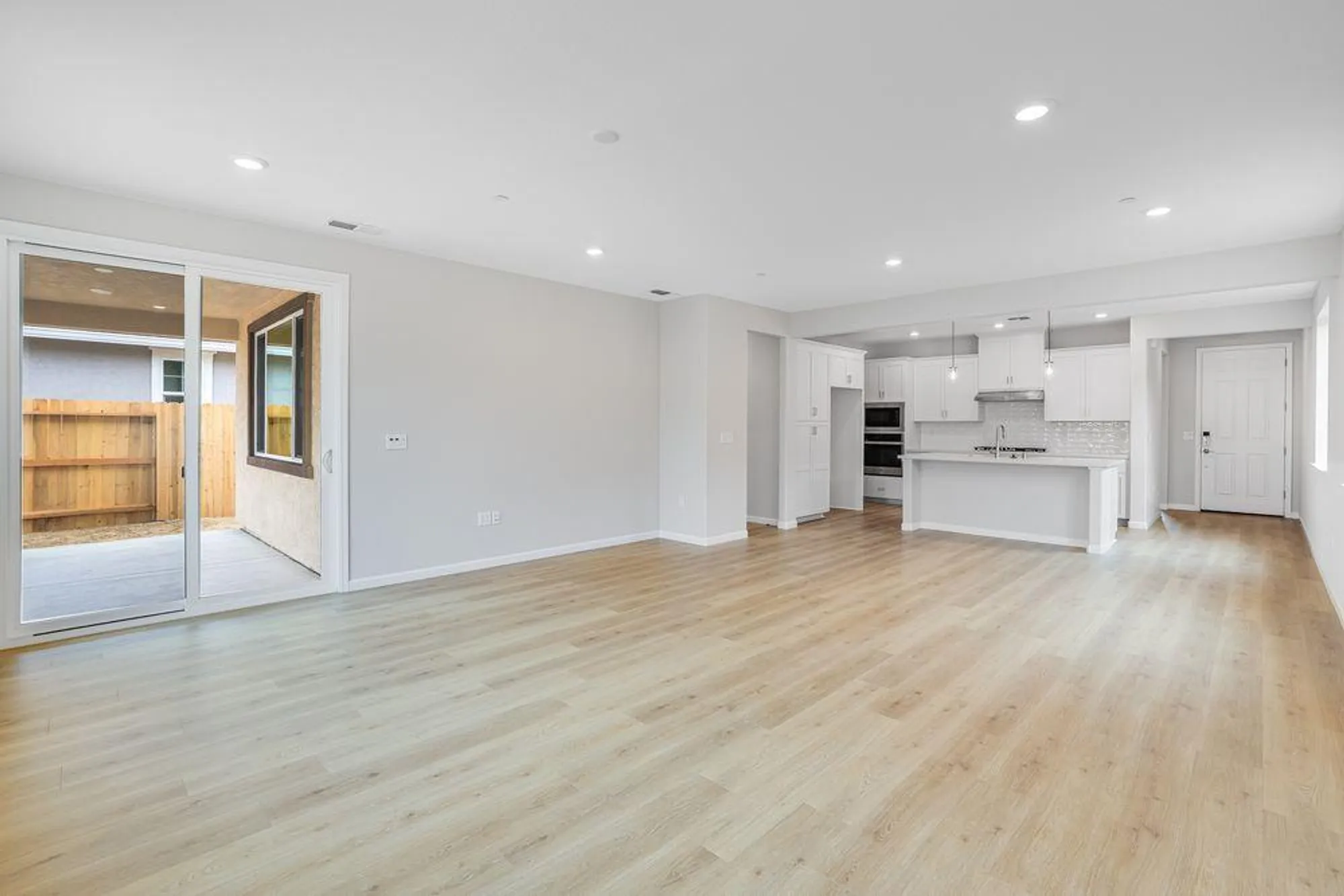 Property Slideshow image 11 of 57 | 1592 edgewood ln, Lincoln, CA, 95648