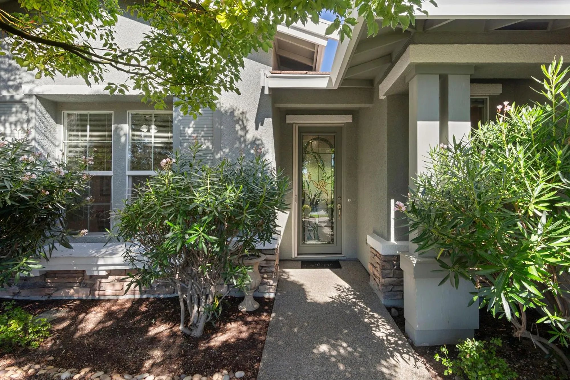 Property Slideshow image 4 of 44 | 3113 black hawk ln, Lincoln, CA, 95648