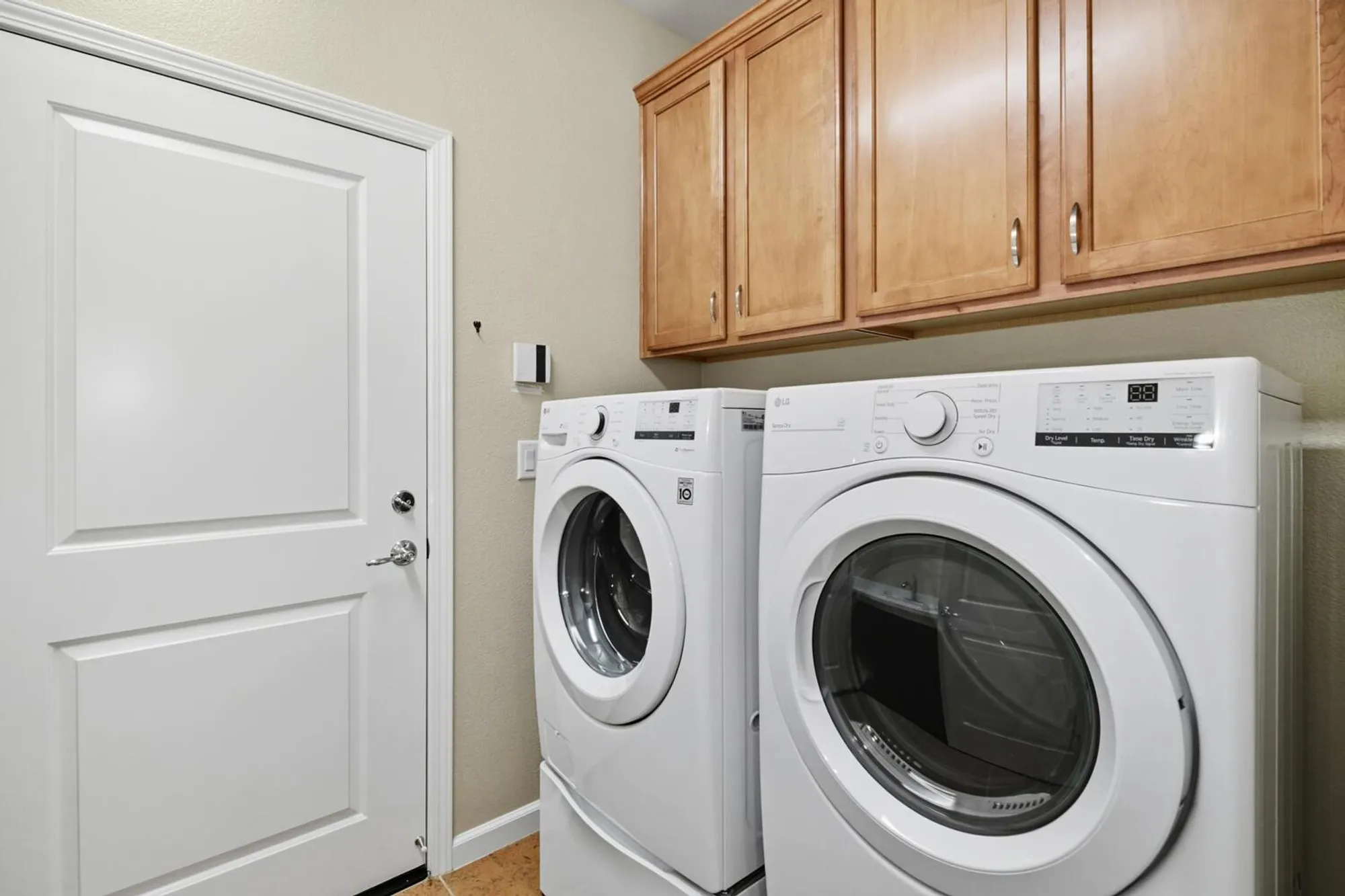 Property Slideshow image 34 of 62 | 7409 rothschild ct, Elk Grove, CA, 95757