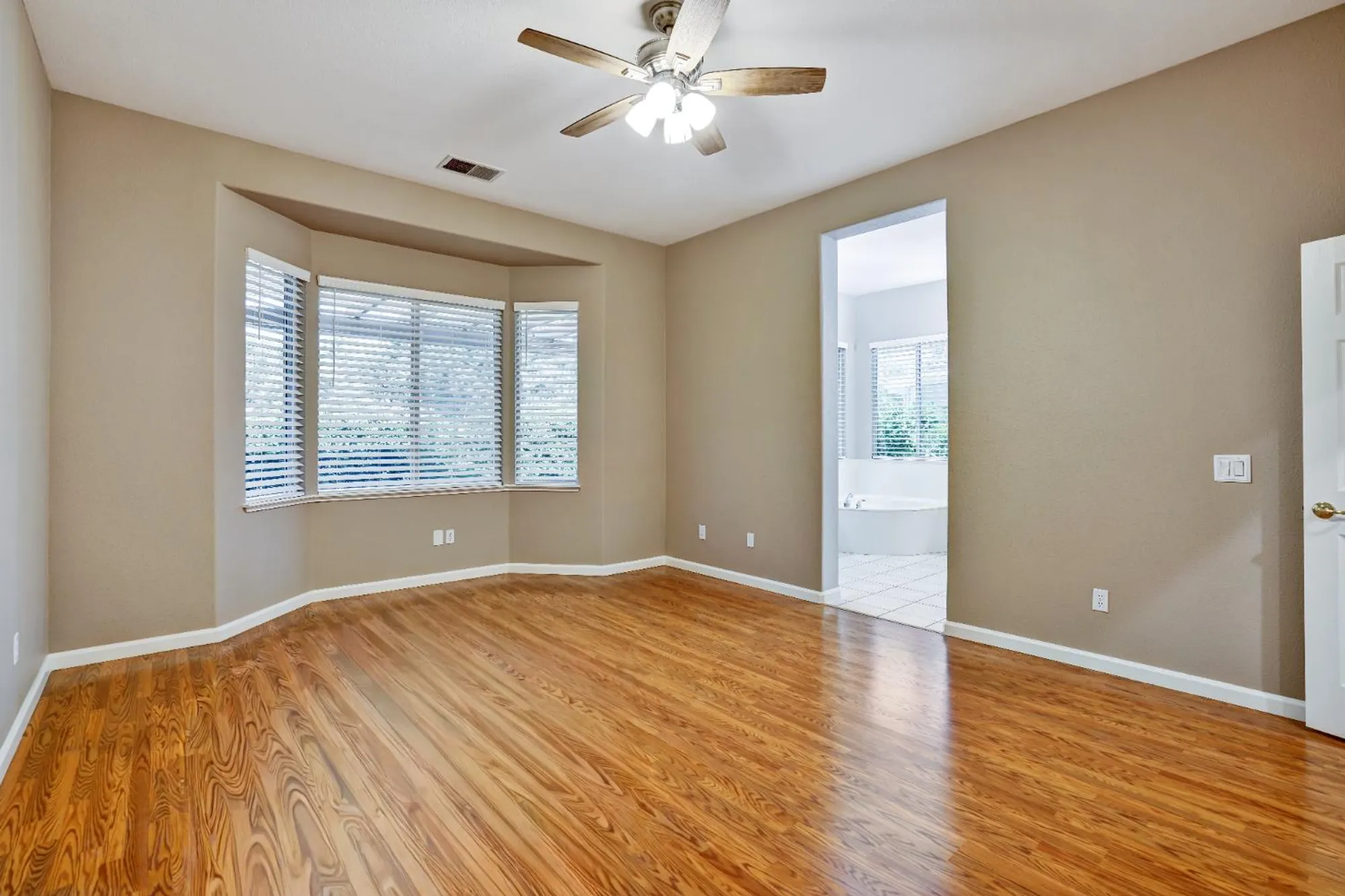 Property Slideshow image 14 of 28 | 1580 rubidoux ln, Brentwood, CA, 94513