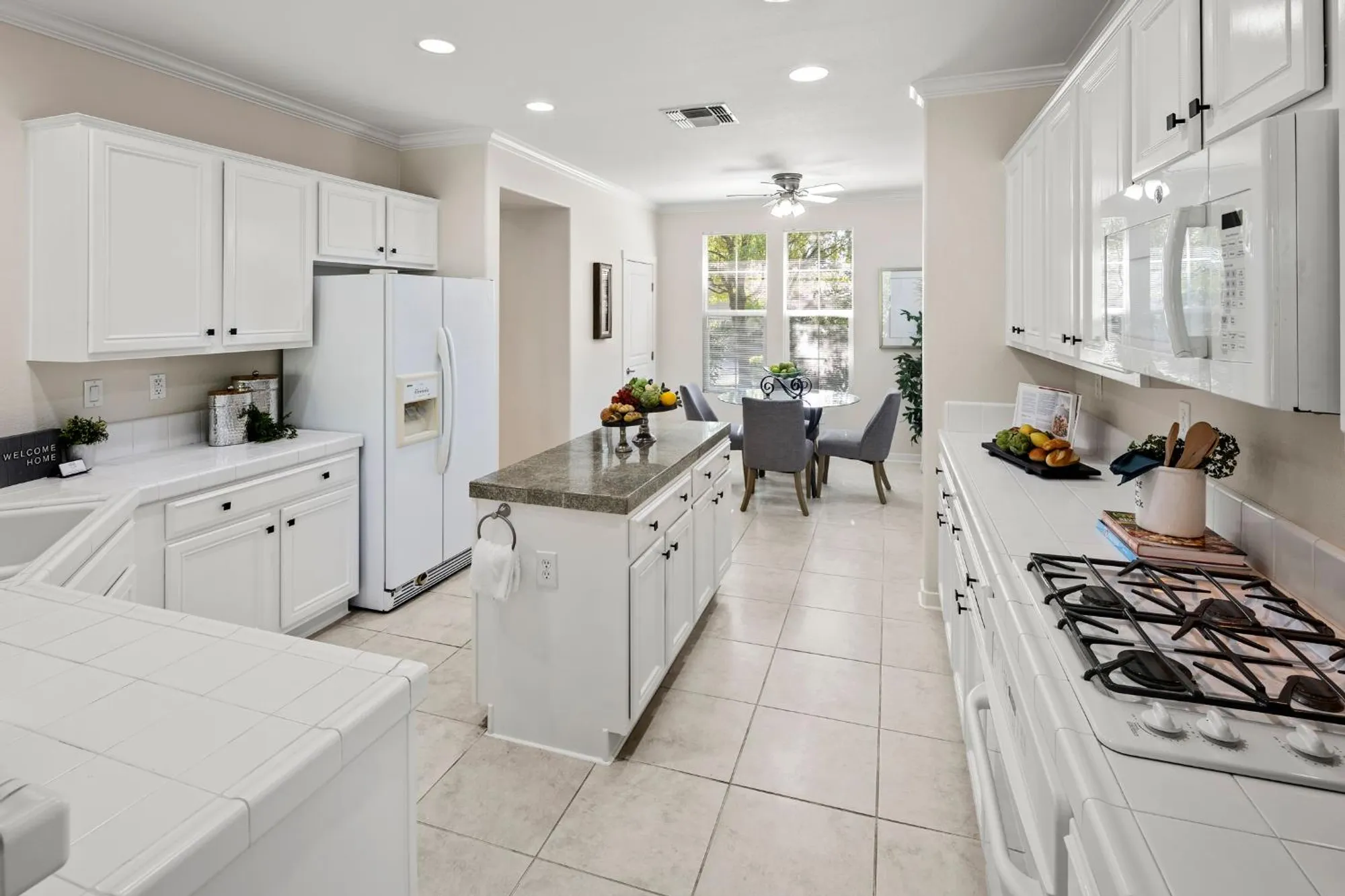 Property Slideshow image 12 of 44 | 3113 black hawk ln, Lincoln, CA, 95648