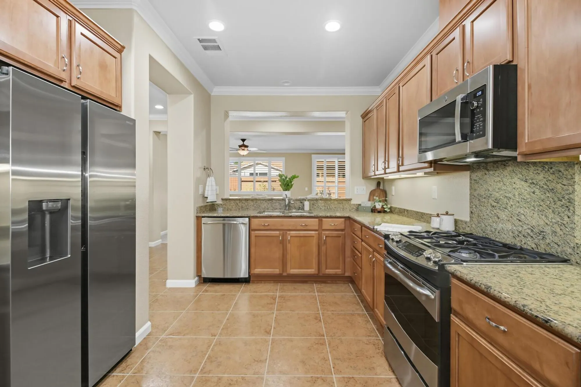 Property Slideshow image 19 of 62 | 7409 rothschild ct, Elk Grove, CA, 95757