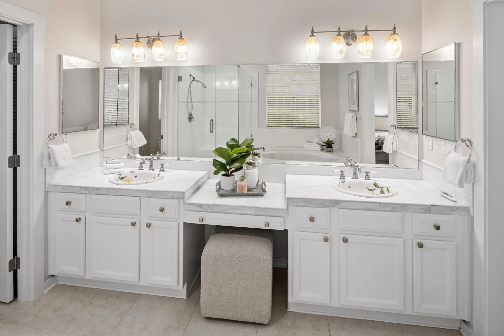 Property Slideshow image 24 of 44 | 3113 black hawk ln, Lincoln, CA, 95648