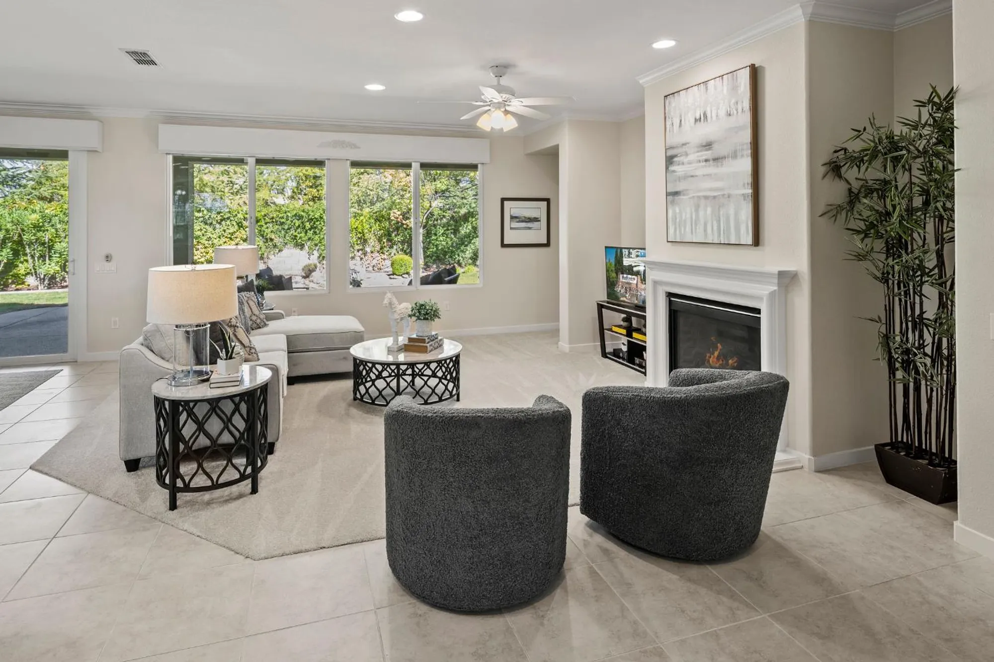 Property Slideshow image 9 of 44 | 3113 black hawk ln, Lincoln, CA, 95648