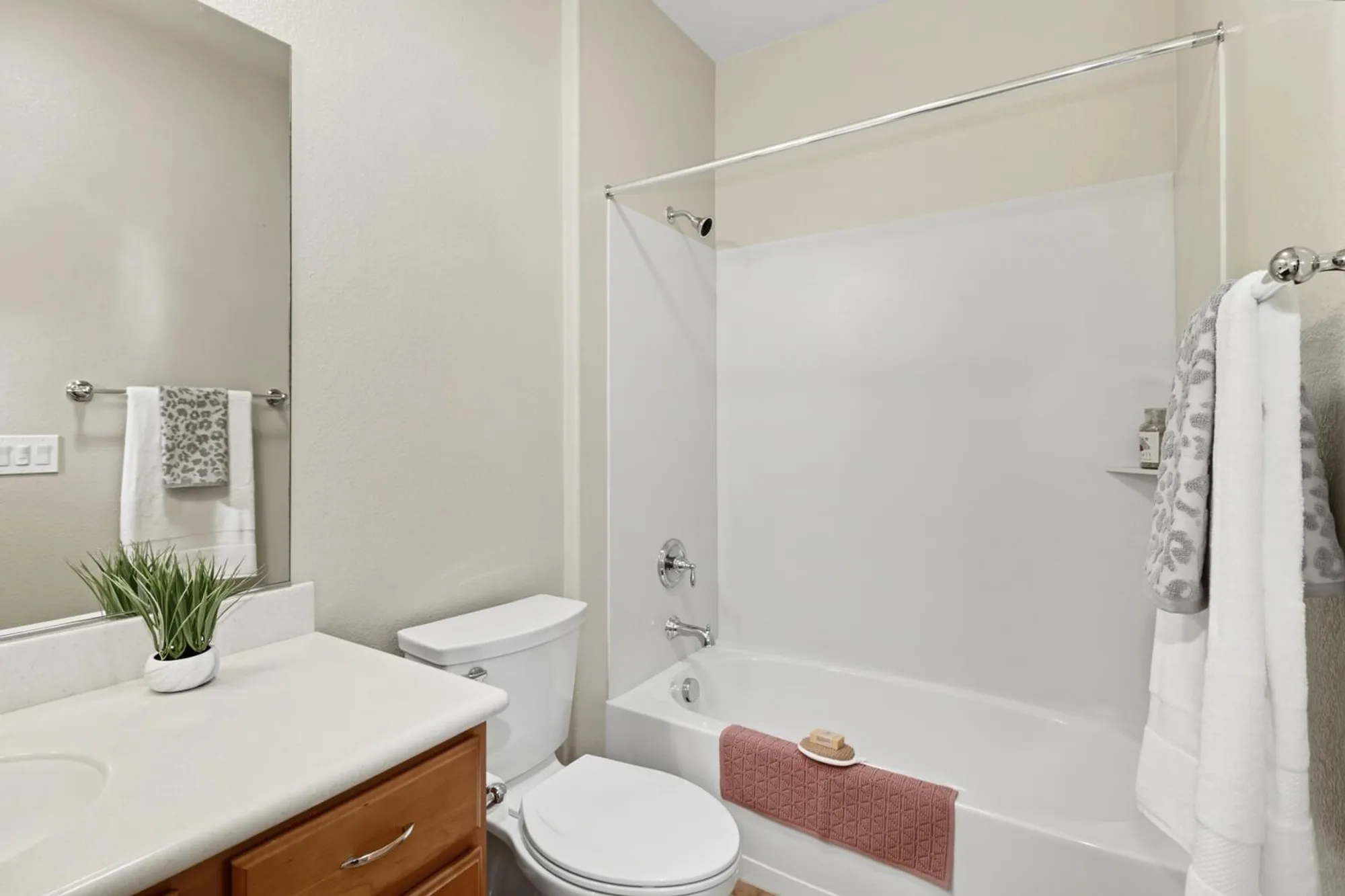 Property Slideshow image 31 of 62 | 7409 rothschild ct, Elk Grove, CA, 95757