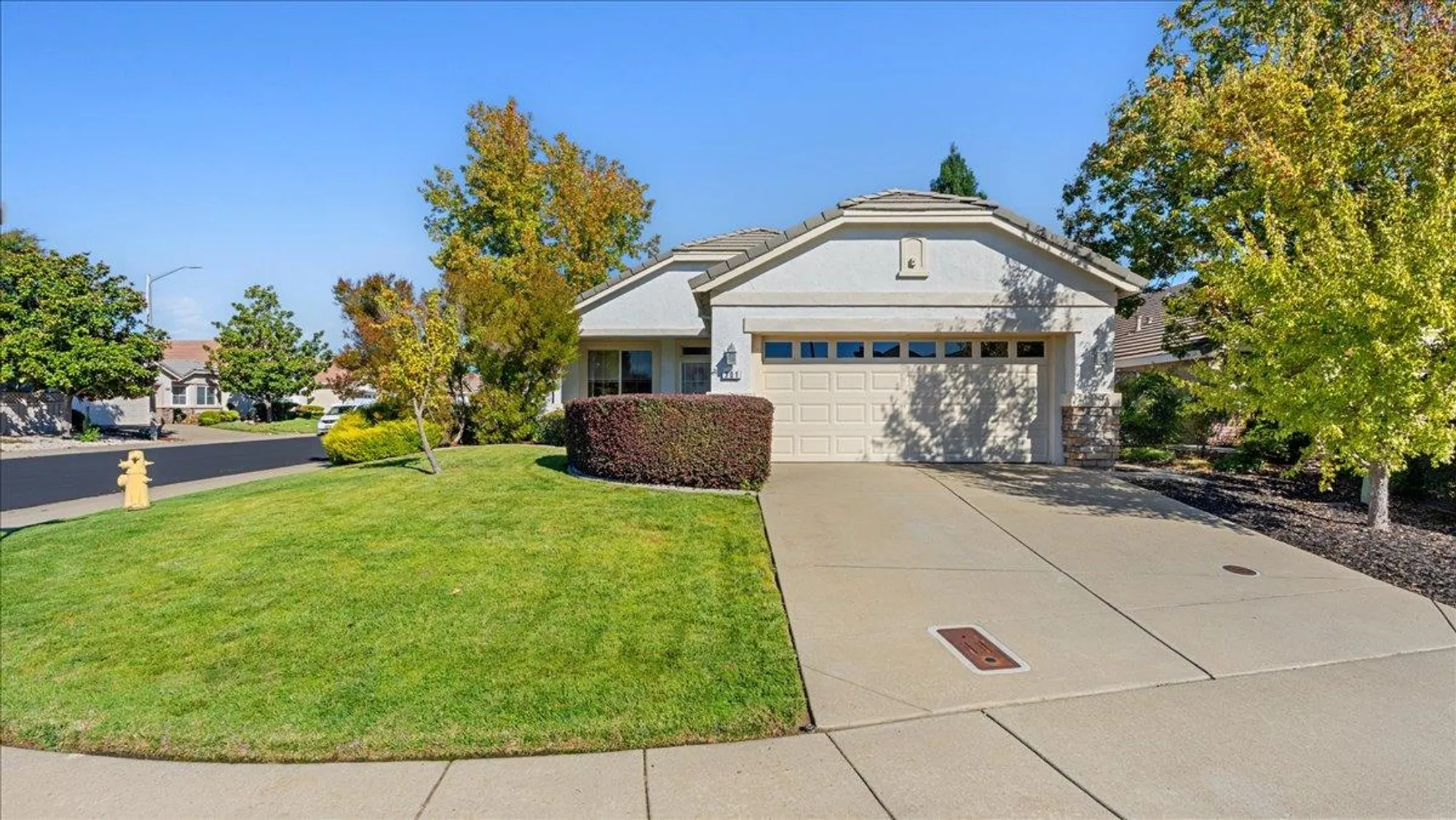 Property Slideshow image 1 of 23 | 301 wagonmaster ct, Roseville, CA, 95747