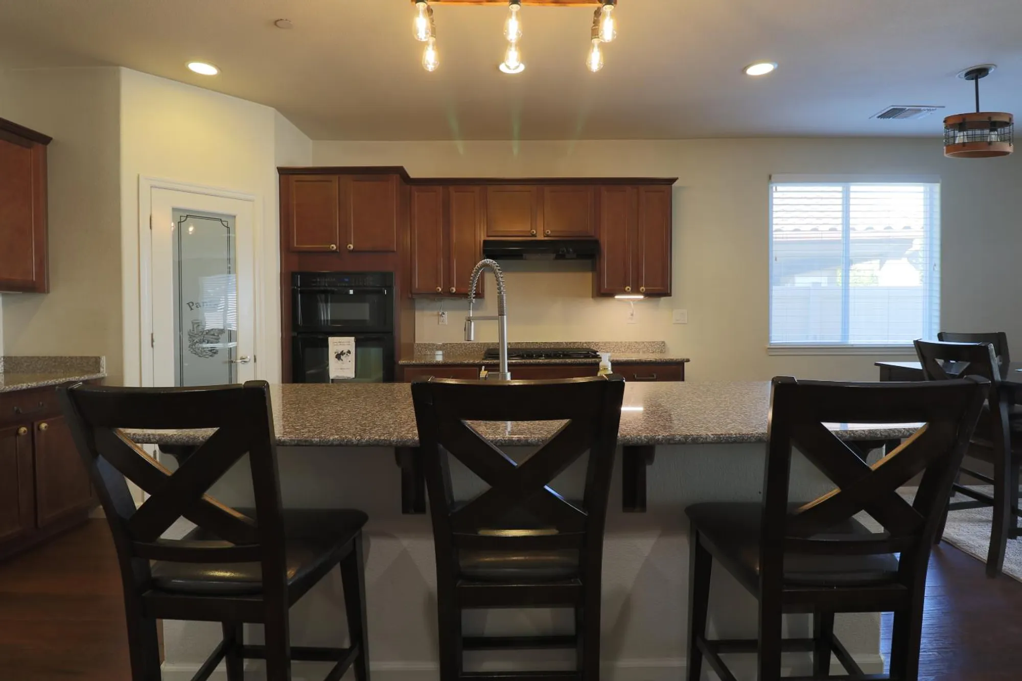 Property Slideshow image 5 of 22 | 1672 arbor brook dr, Manteca, CA, 95336