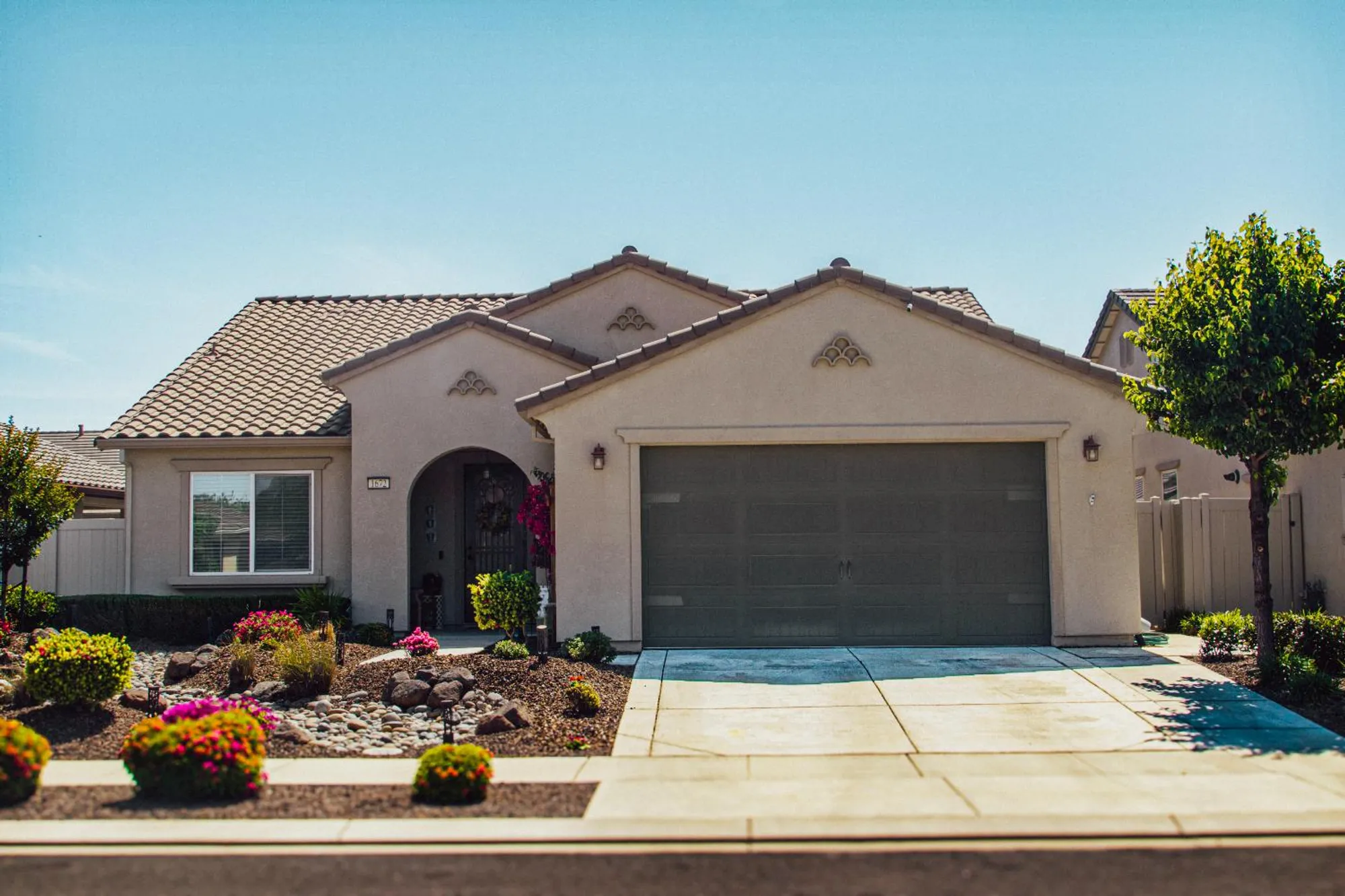 Property Slideshow image 1 of 22 | 1672 arbor brook dr, Manteca, CA, 95336
