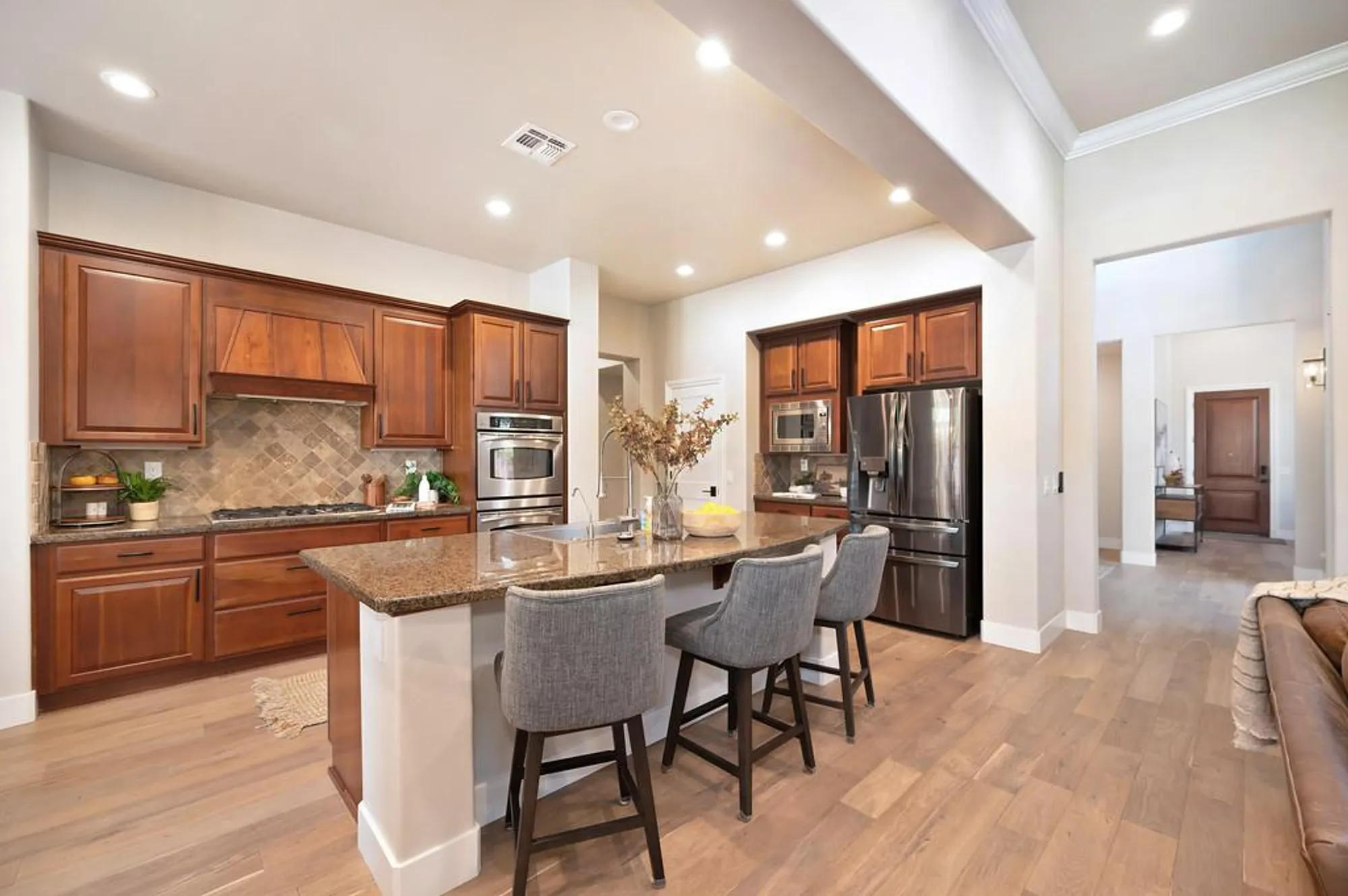 Property Slideshow image 17 of 64 | 2721 aspen valley ln, Sacramento, CA, 95835