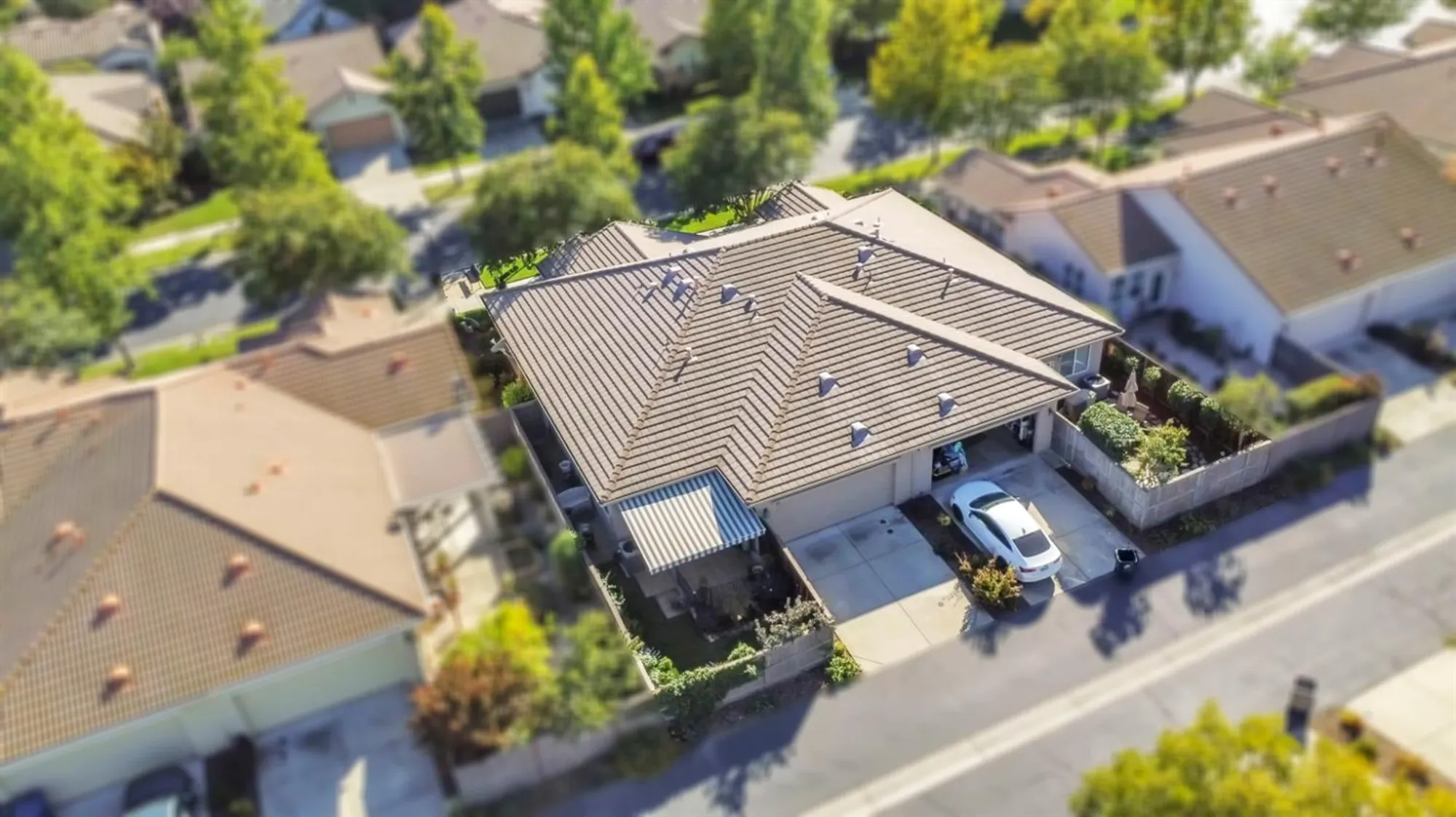 Property Slideshow image 36 of 39 | 360 mill valley cir, Sacramento, CA, 95835