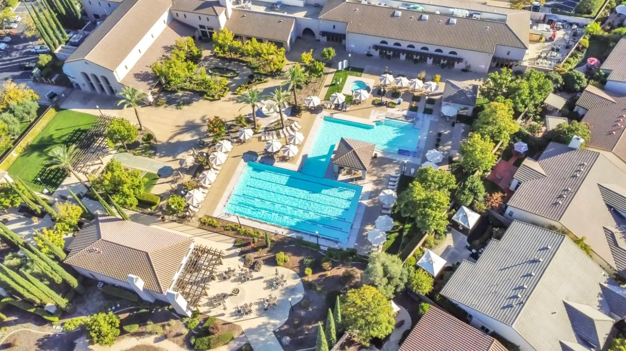 Property Slideshow image 33 of 39 | 360 mill valley cir, Sacramento, CA, 95835