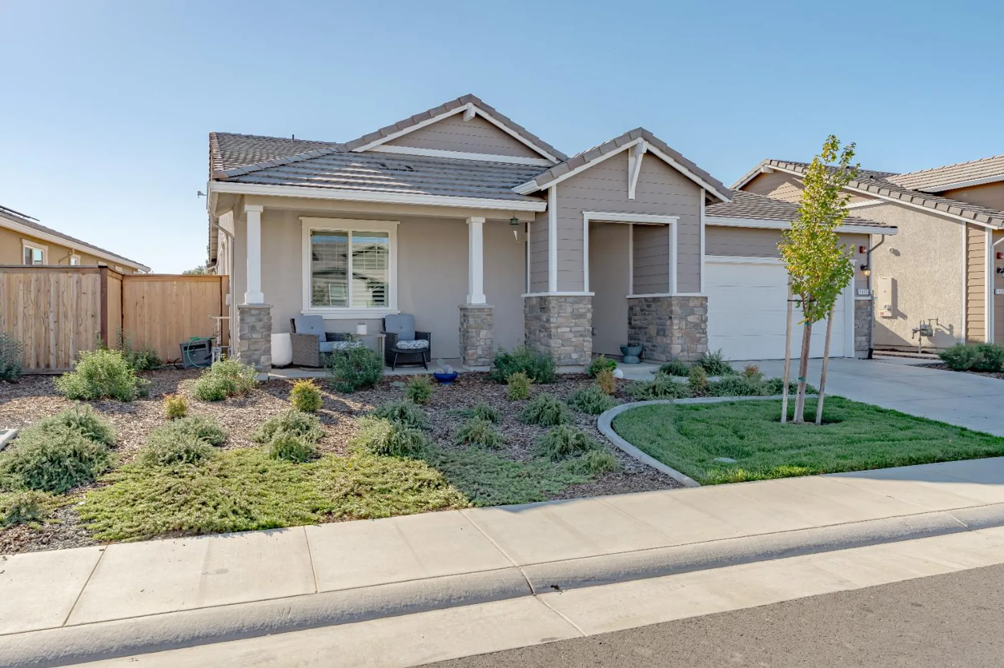 Property Slideshow image 2 of 39 | 1543 red lake way, Lincoln, CA, 95648