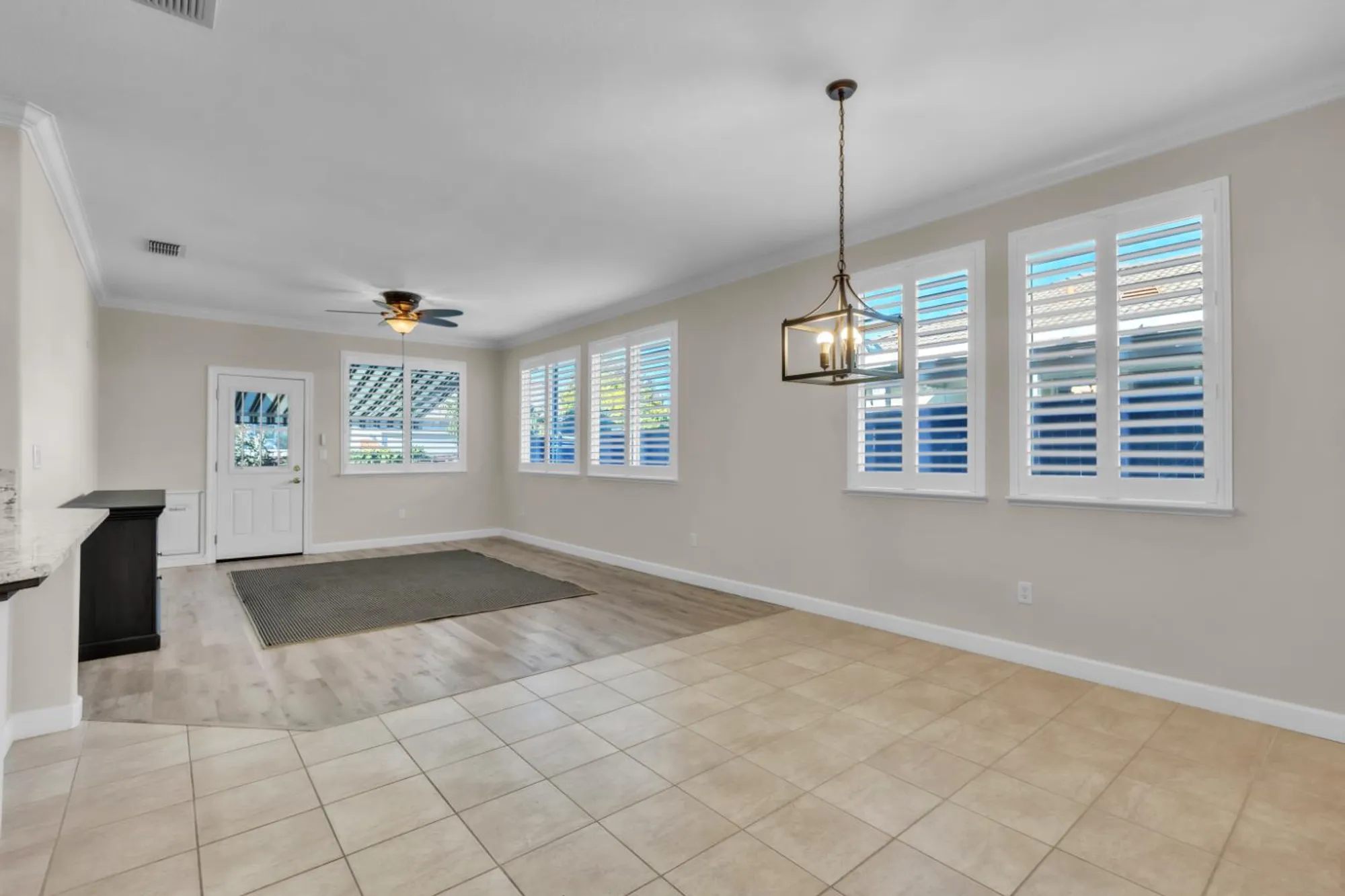 Property Slideshow image 3 of 39 | 360 mill valley cir, Sacramento, CA, 95835