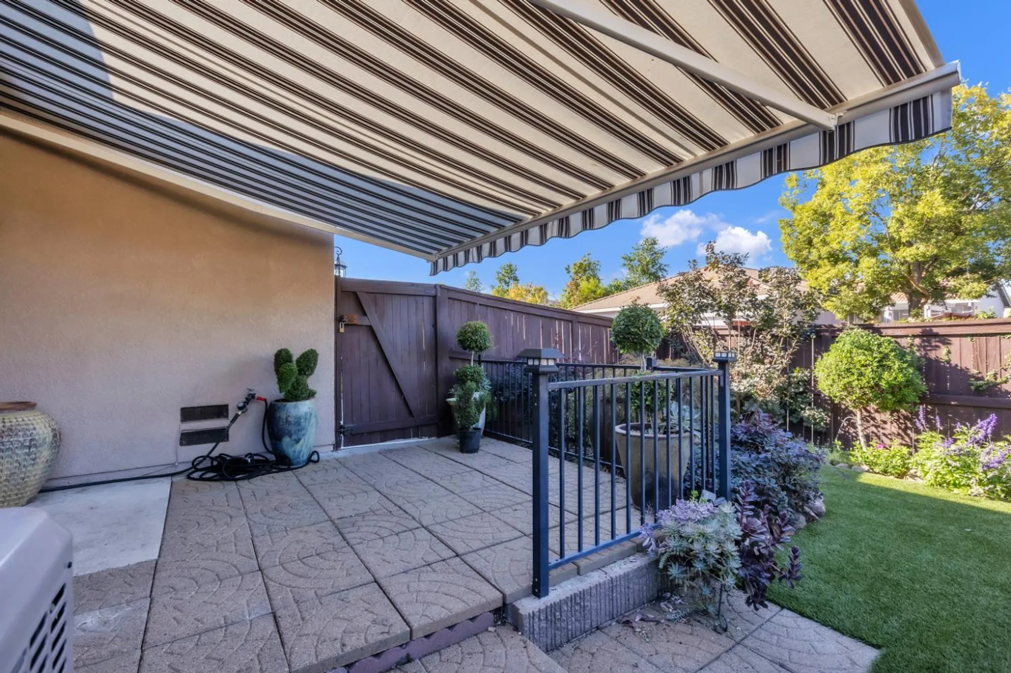 Property Slideshow image 22 of 39 | 360 mill valley cir, Sacramento, CA, 95835