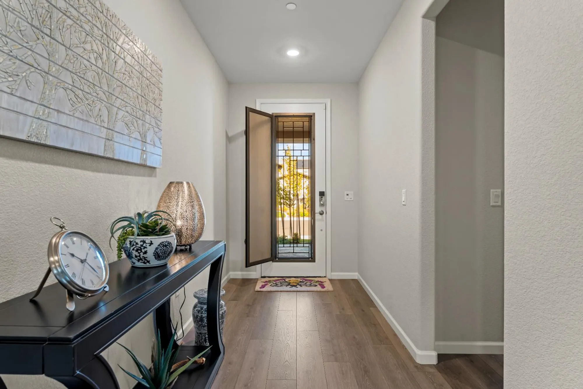 Property Slideshow image 6 of 39 | 1543 red lake way, Lincoln, CA, 95648