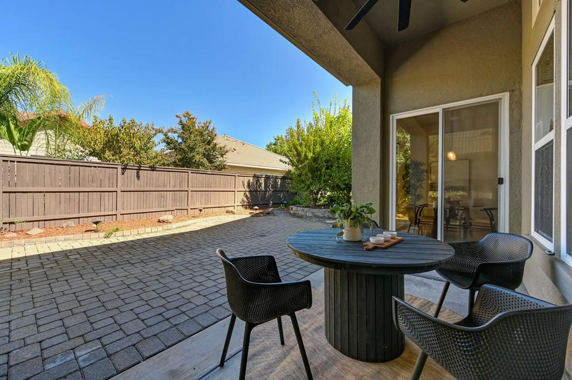 Property Slideshow image 44 of 64 | 2721 aspen valley ln, Sacramento, CA, 95835