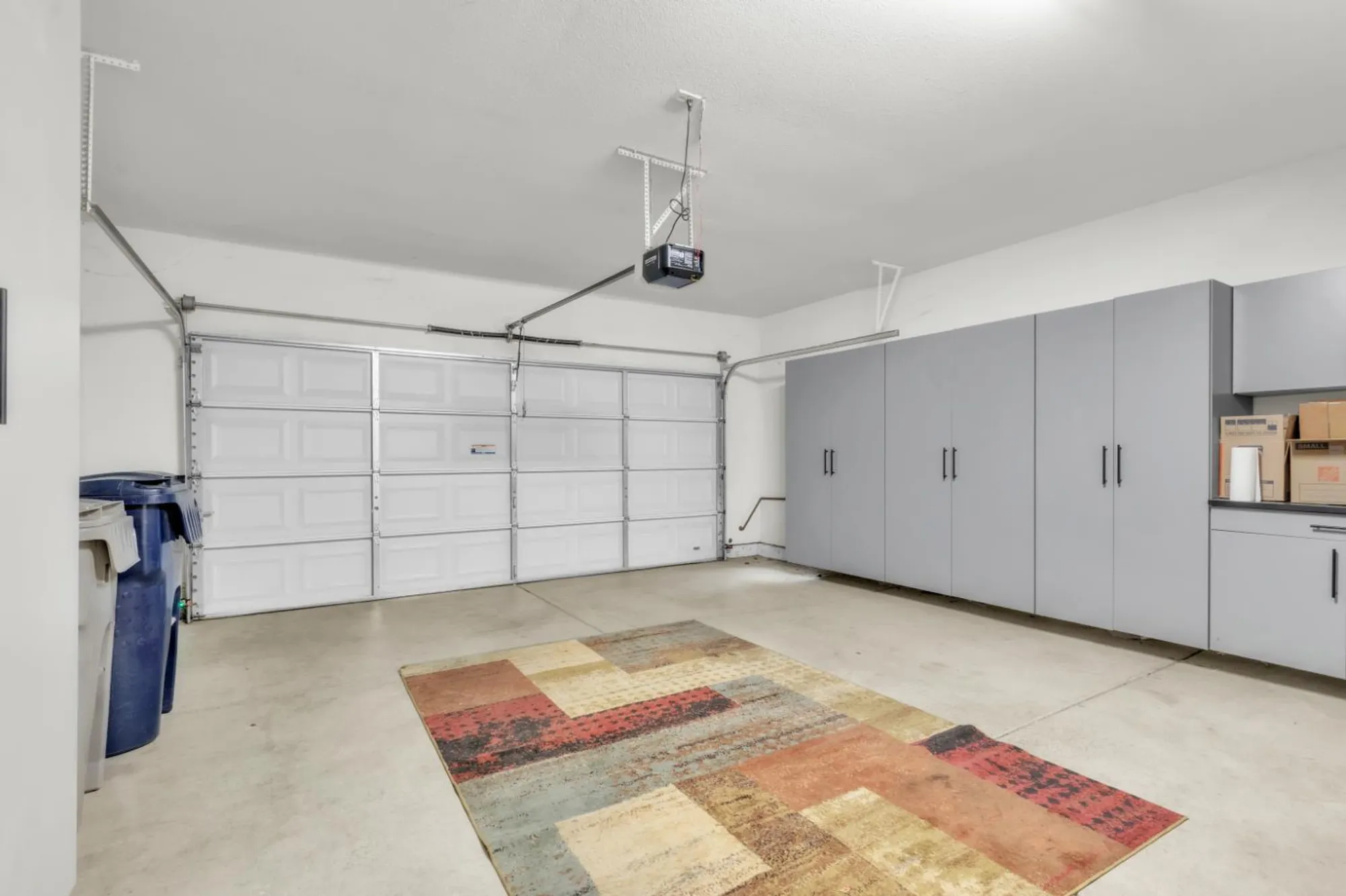 Property Slideshow image 19 of 39 | 360 mill valley cir, Sacramento, CA, 95835