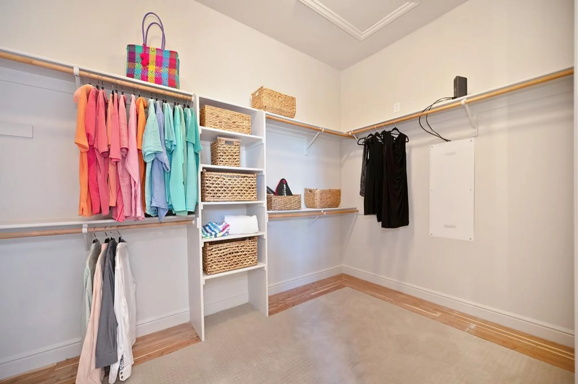 Property Slideshow image 43 of 64 | 2721 aspen valley ln, Sacramento, CA, 95835