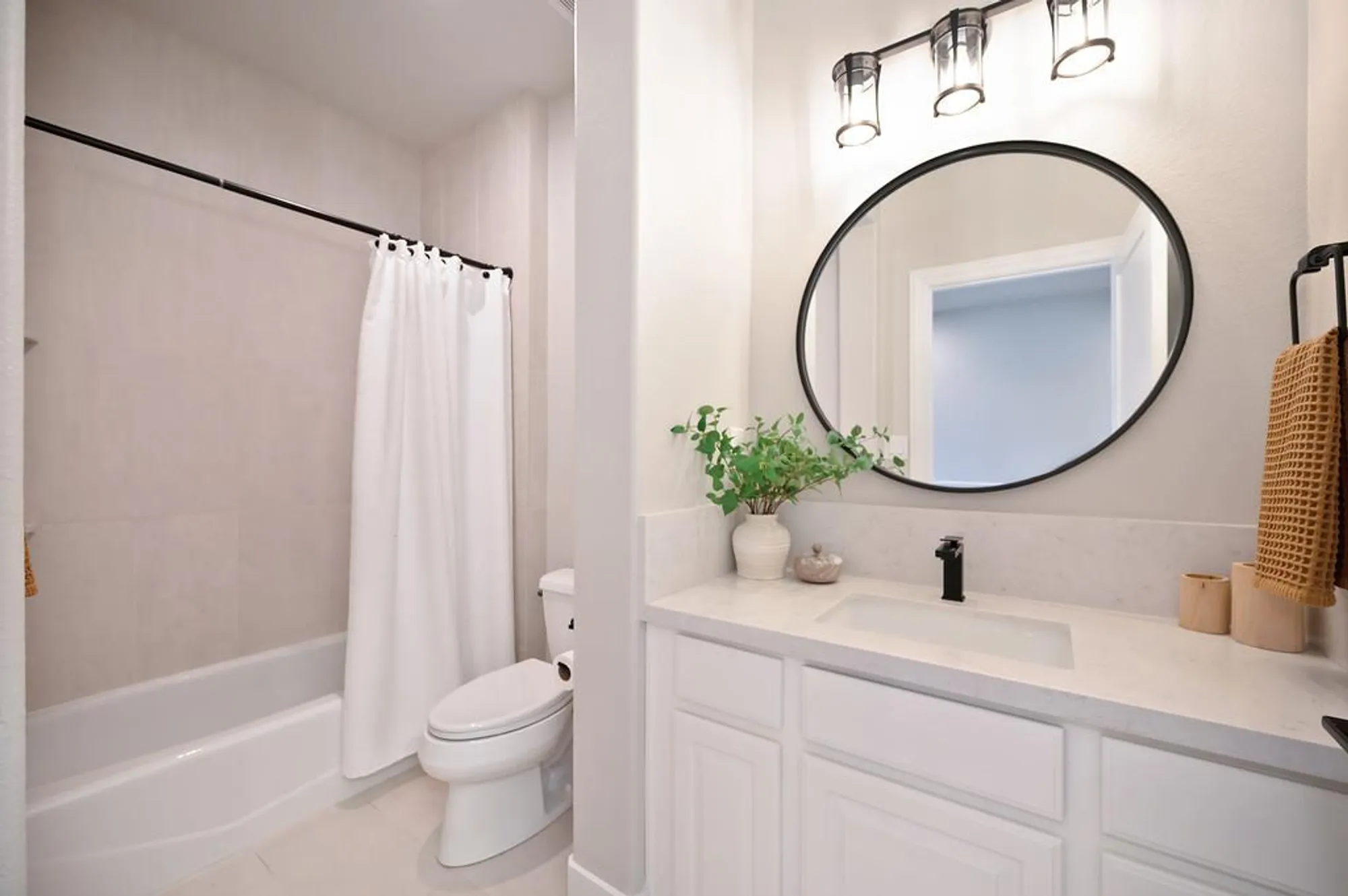 Property Slideshow image 30 of 64 | 2721 aspen valley ln, Sacramento, CA, 95835