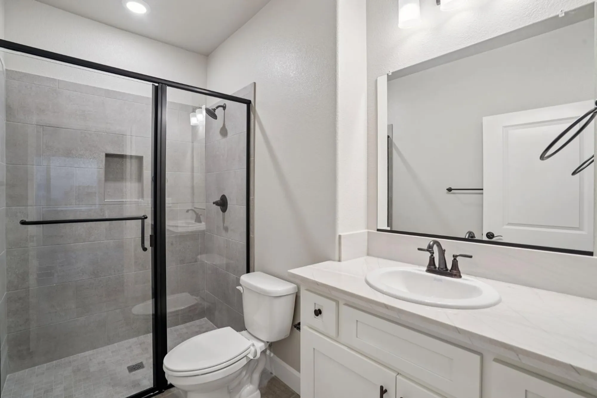 Property Slideshow image 12 of 17 | 1125 nicklaus rd, Galt, CA, 95632