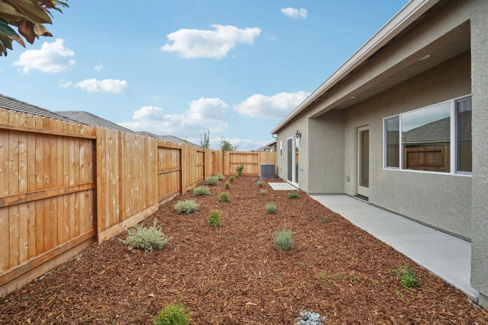 Property Slideshow image 16 of 17 | 1125 nicklaus rd, Galt, CA, 95632