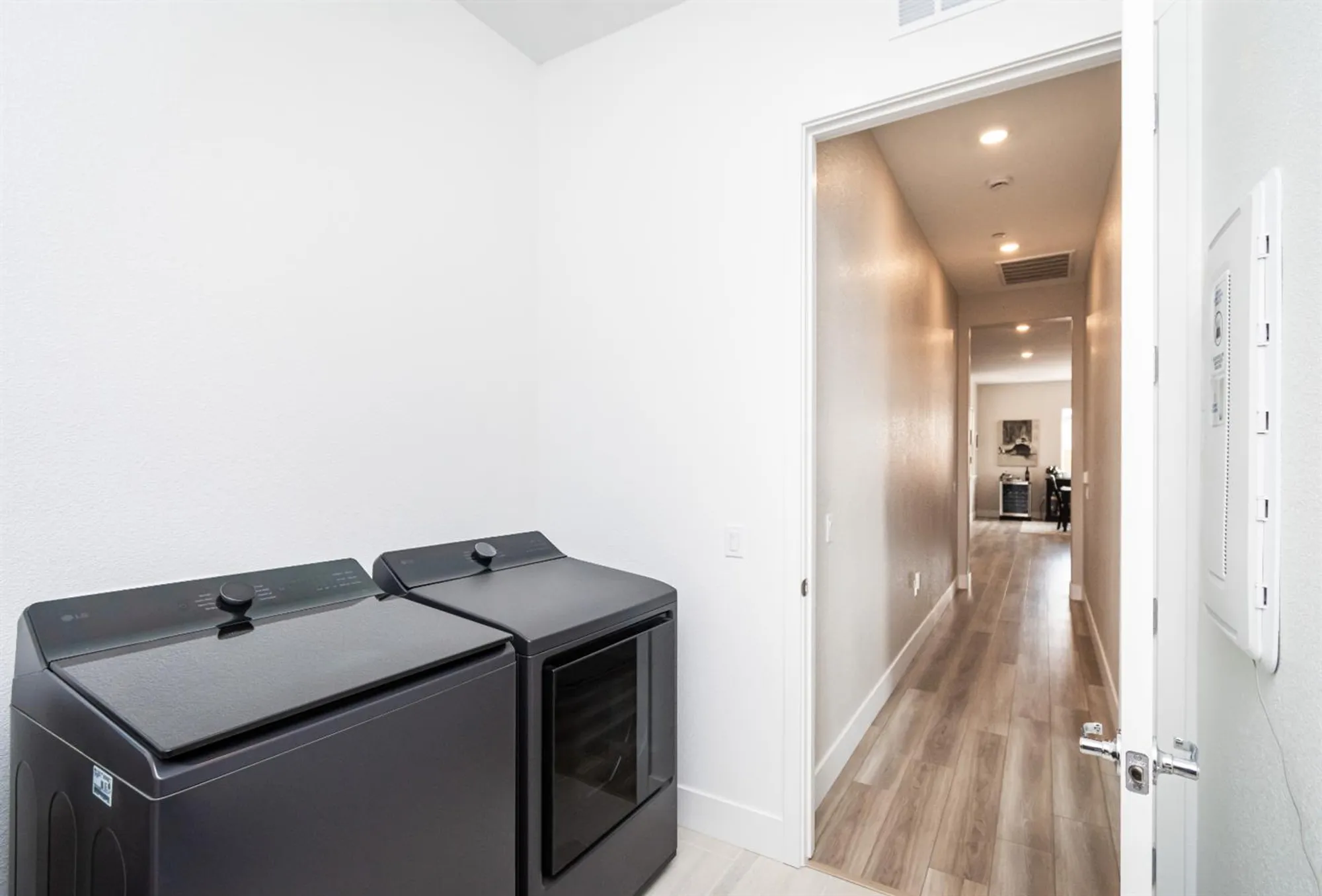 Property Slideshow image 45 of 78 | 8471 tulip ct, Roseville, CA, 95747