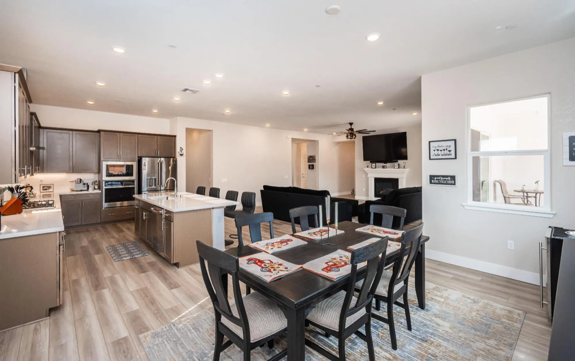 Property Slideshow image 34 of 78 | 8471 tulip ct, Roseville, CA, 95747