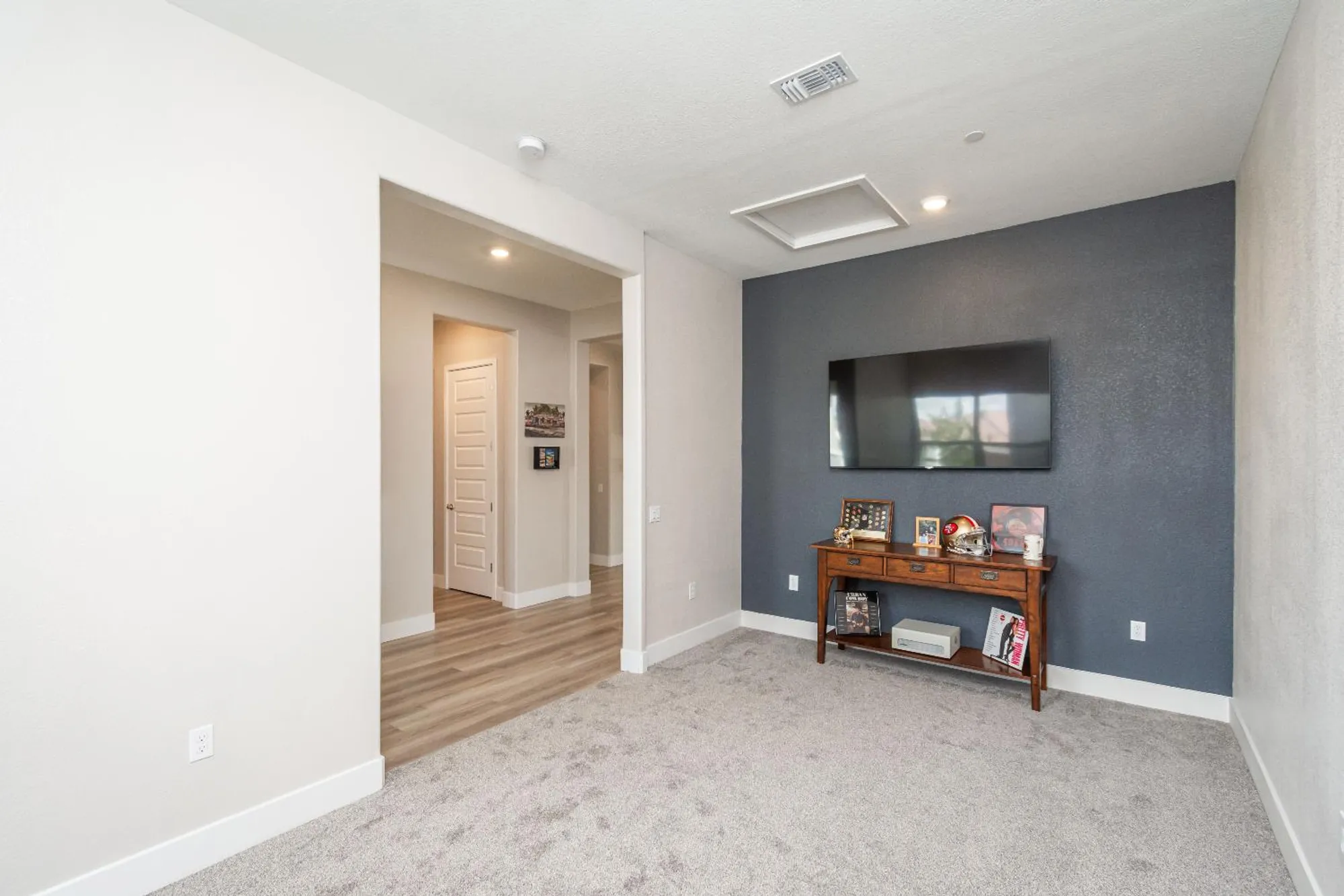 Property Slideshow image 10 of 78 | 8471 tulip ct, Roseville, CA, 95747