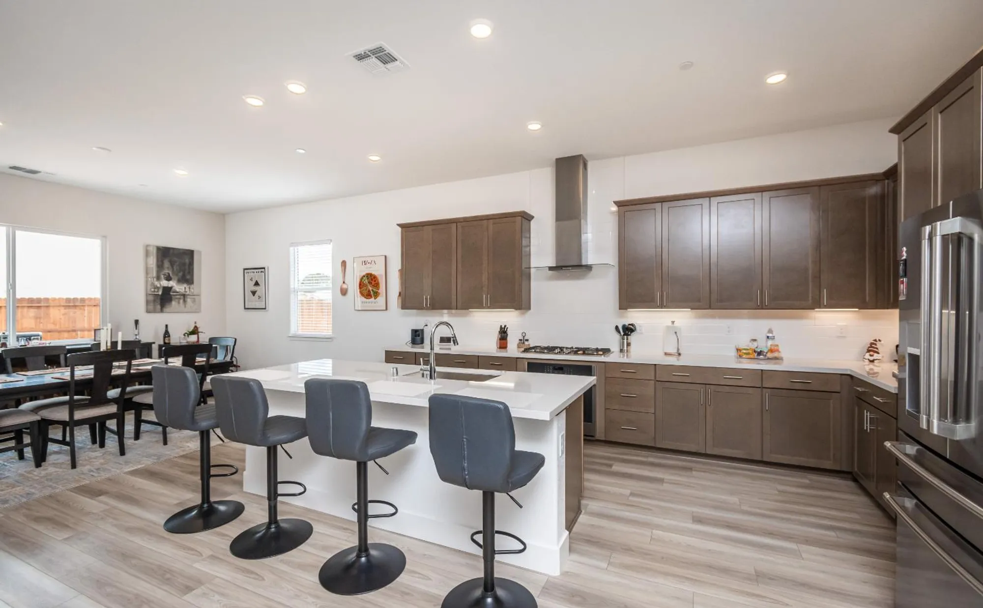 Property Slideshow image 22 of 78 | 8471 tulip ct, Roseville, CA, 95747