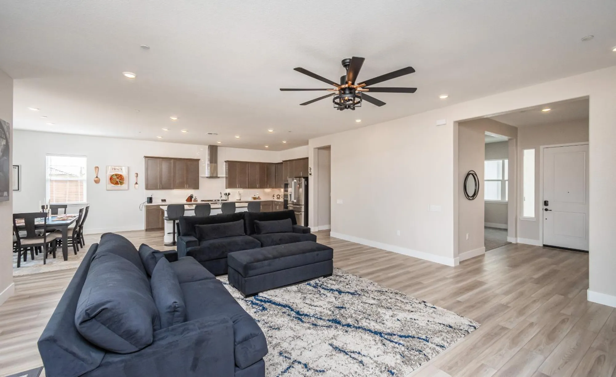 Property Slideshow image 15 of 78 | 8471 tulip ct, Roseville, CA, 95747