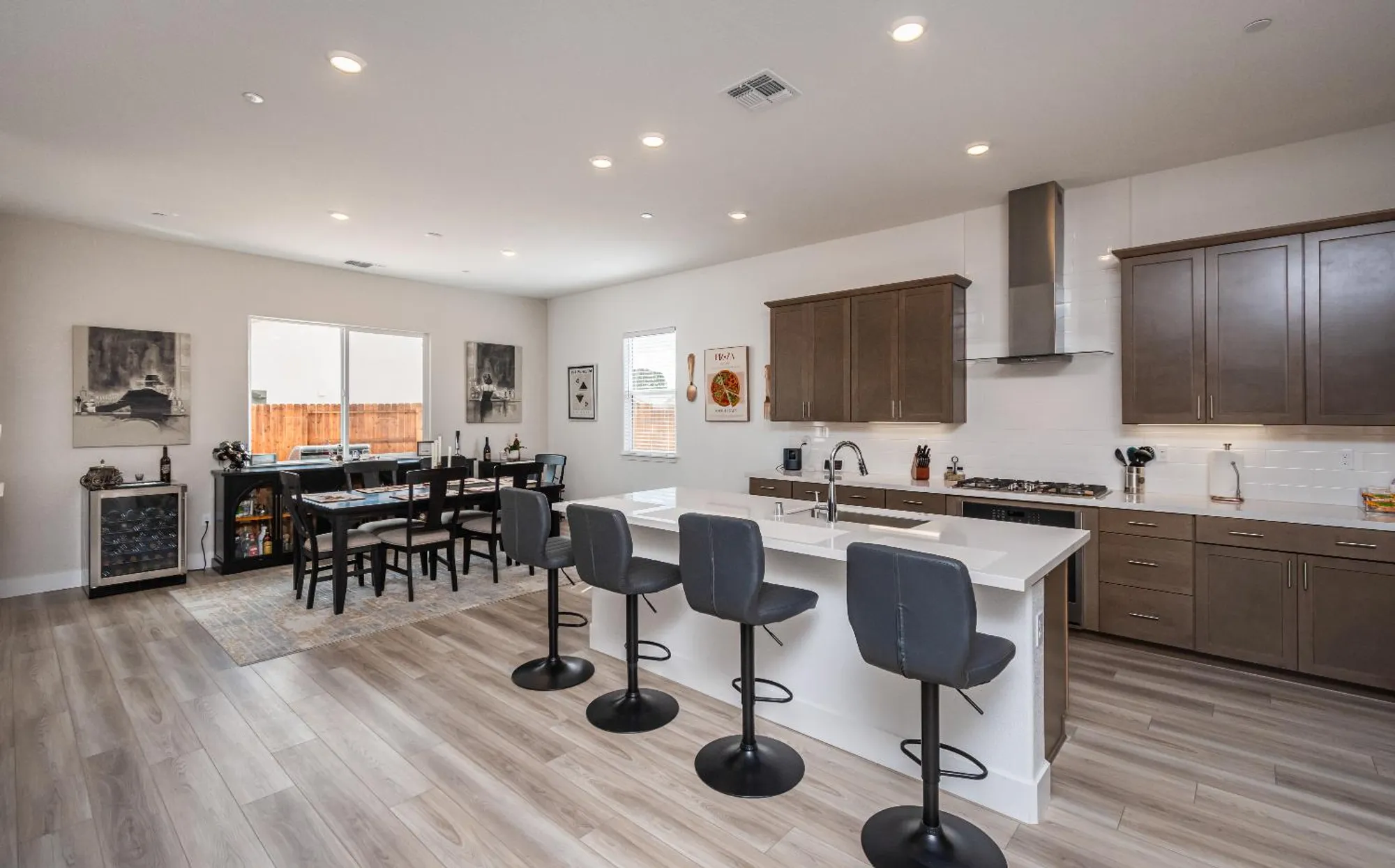 Property Slideshow image 32 of 78 | 8471 tulip ct, Roseville, CA, 95747