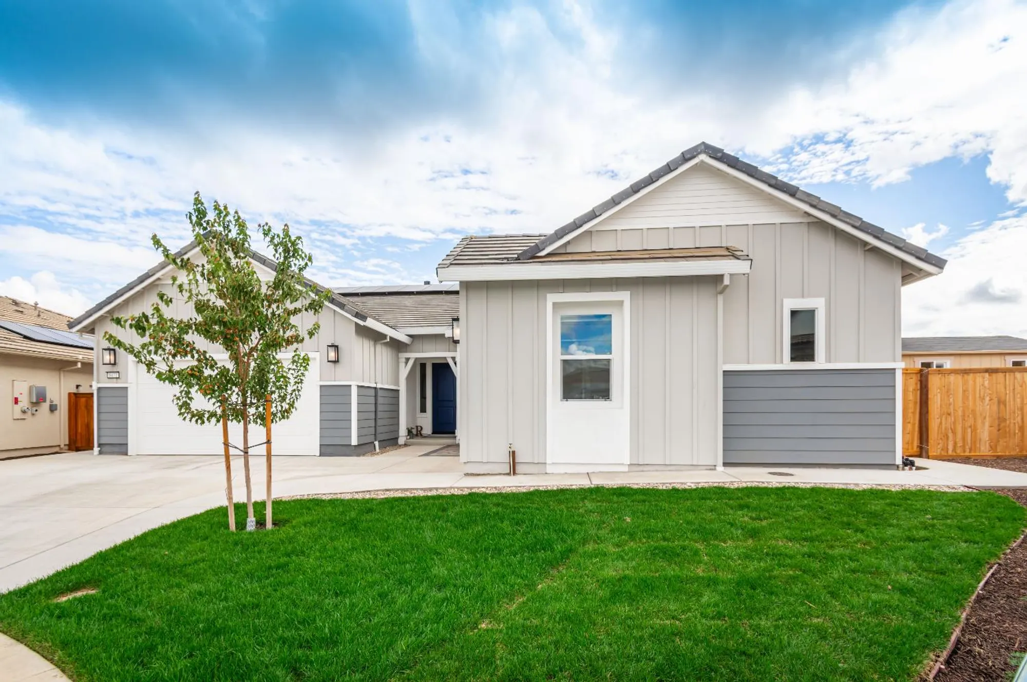 Property Slideshow image 4 of 78 | 8471 tulip ct, Roseville, CA, 95747