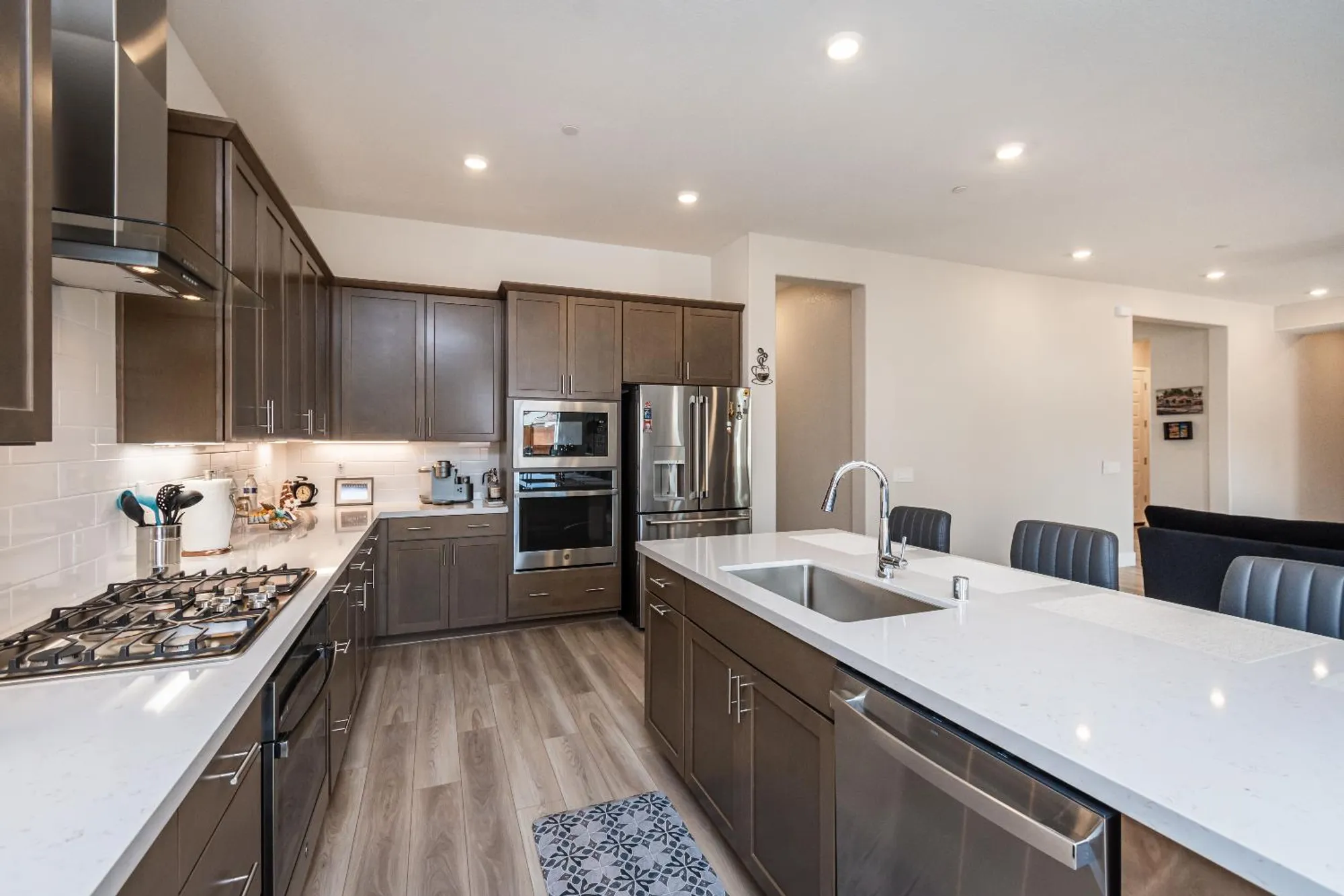 Property Slideshow image 27 of 78 | 8471 tulip ct, Roseville, CA, 95747