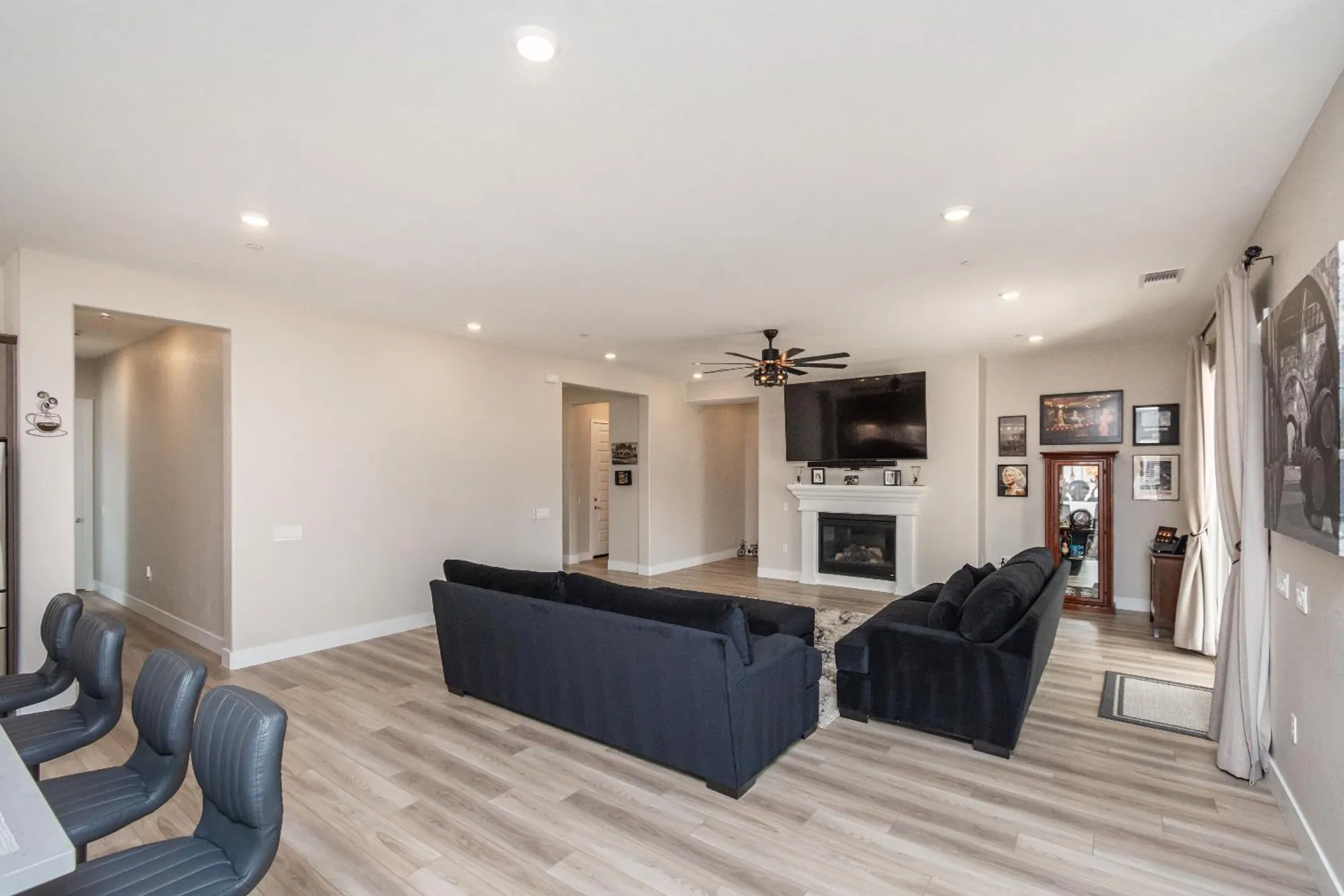 Property Slideshow image 18 of 78 | 8471 tulip ct, Roseville, CA, 95747