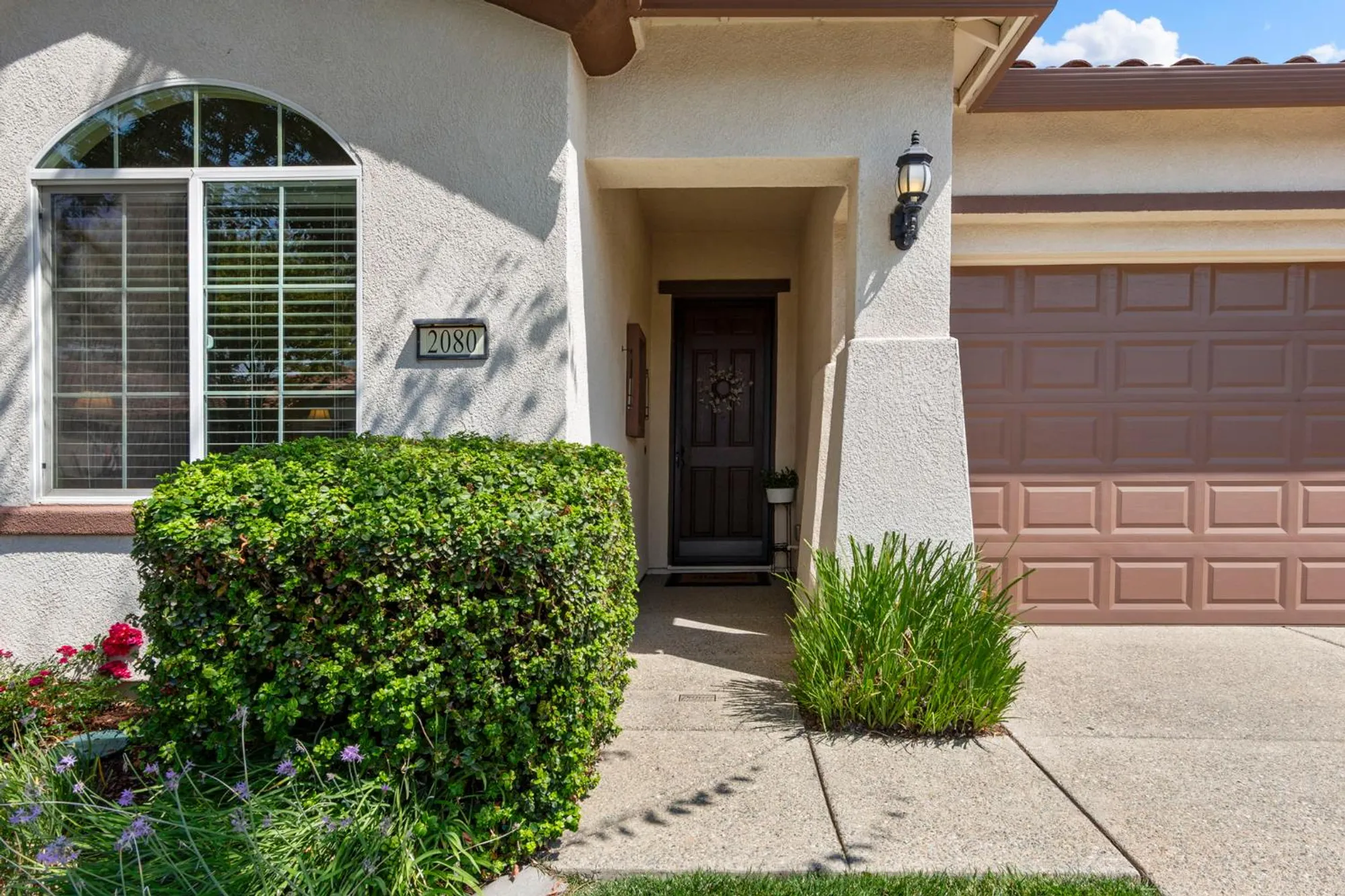 Property Slideshow image 4 of 72 | 2080 leighham dr, Roseville, CA, 95747