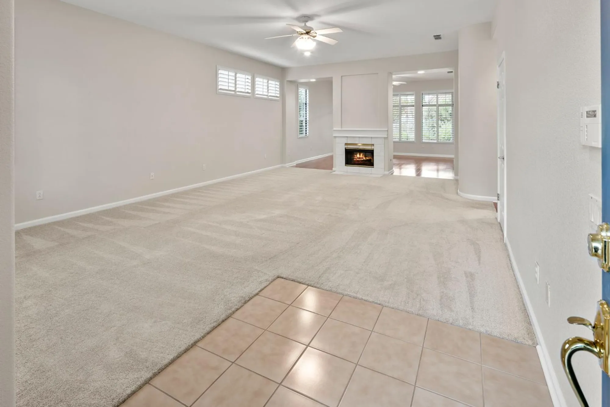 Property Slideshow image 16 of 77 | 401 barusch ct, Roseville, CA, 95747