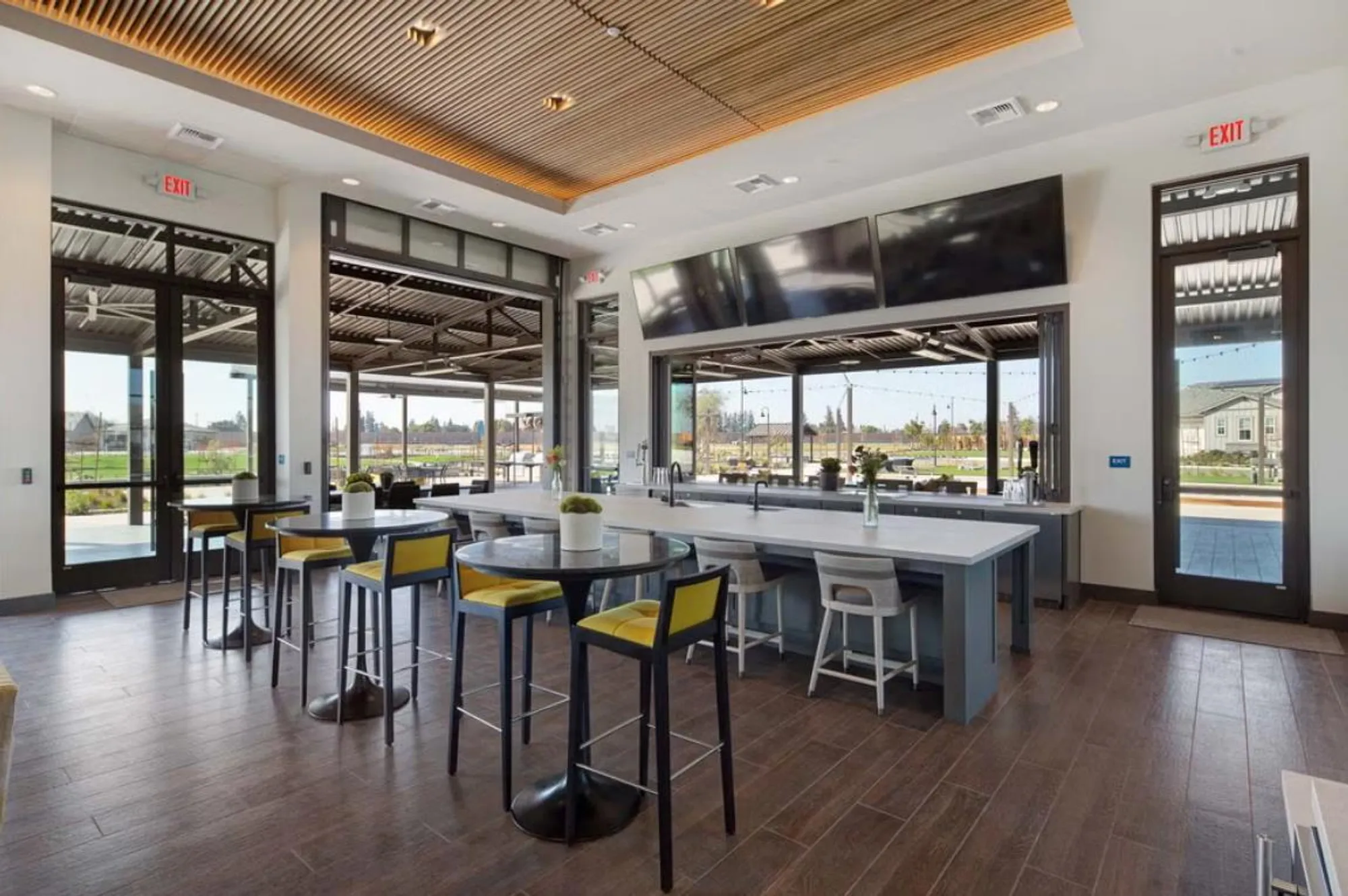 Property Slideshow image 47 of 47 | 605 victoria dr, Manteca, CA, 95336