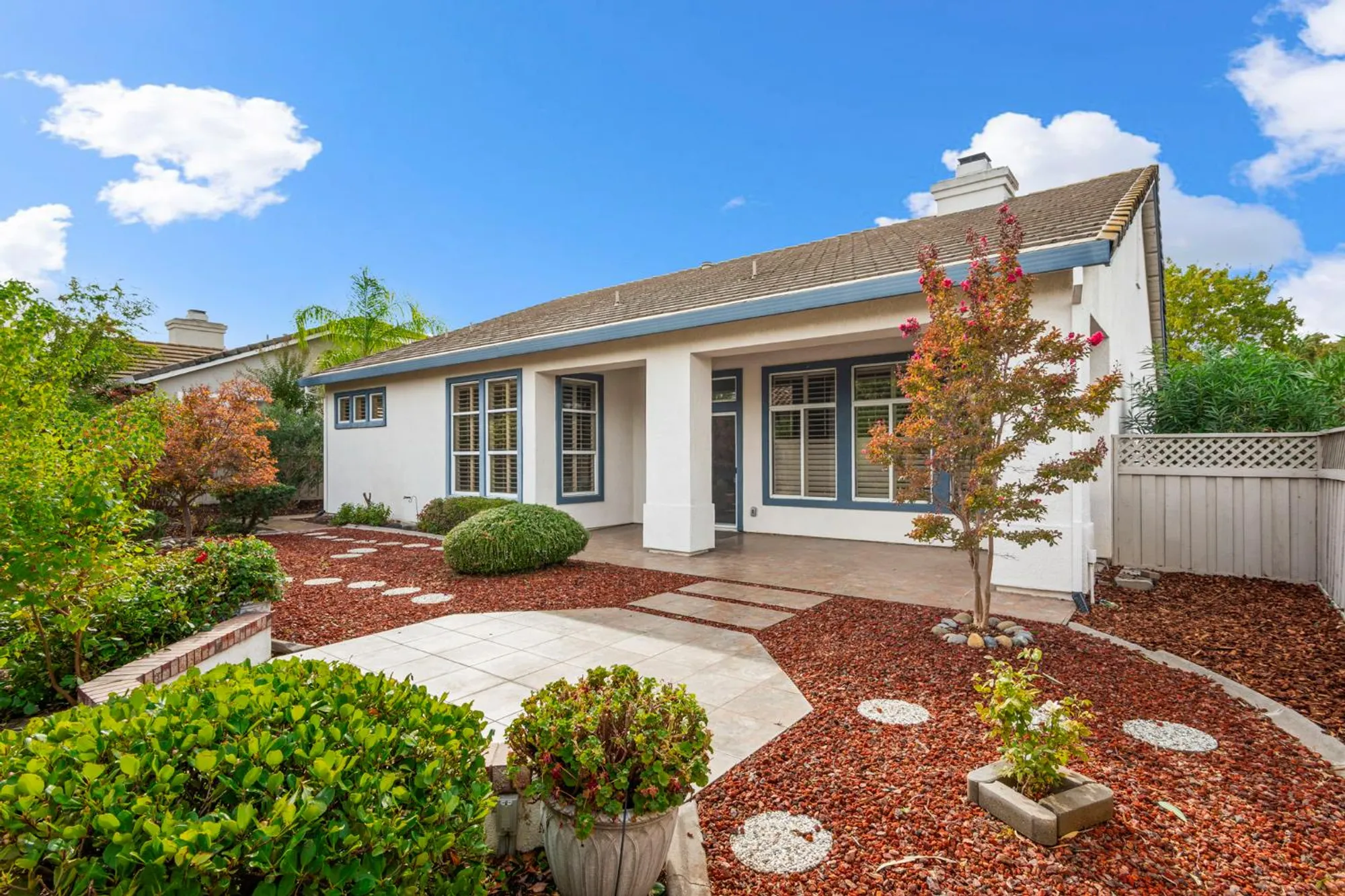 Property Slideshow image 51 of 77 | 401 barusch ct, Roseville, CA, 95747