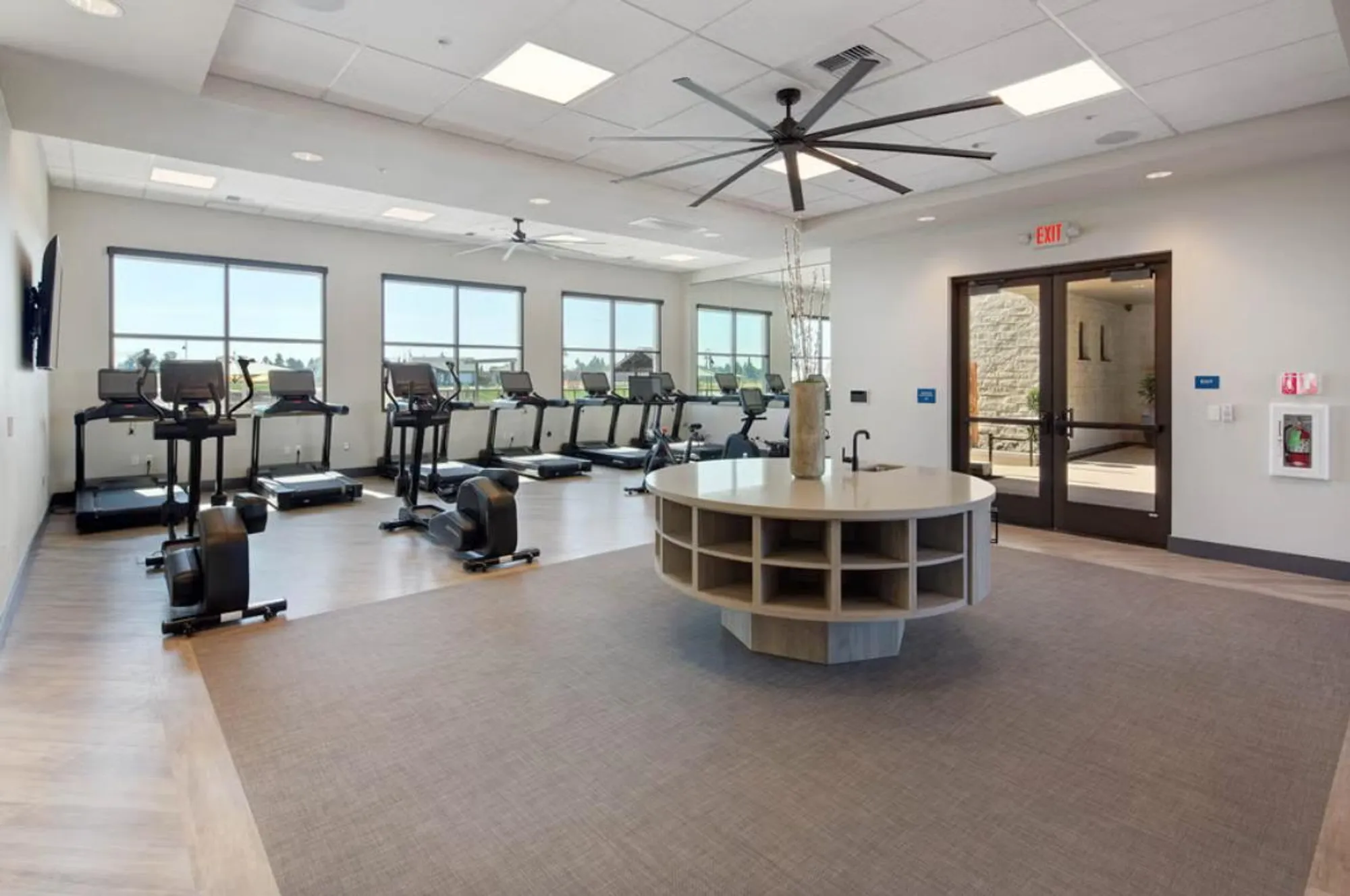 Property Slideshow image 44 of 47 | 605 victoria dr, Manteca, CA, 95336