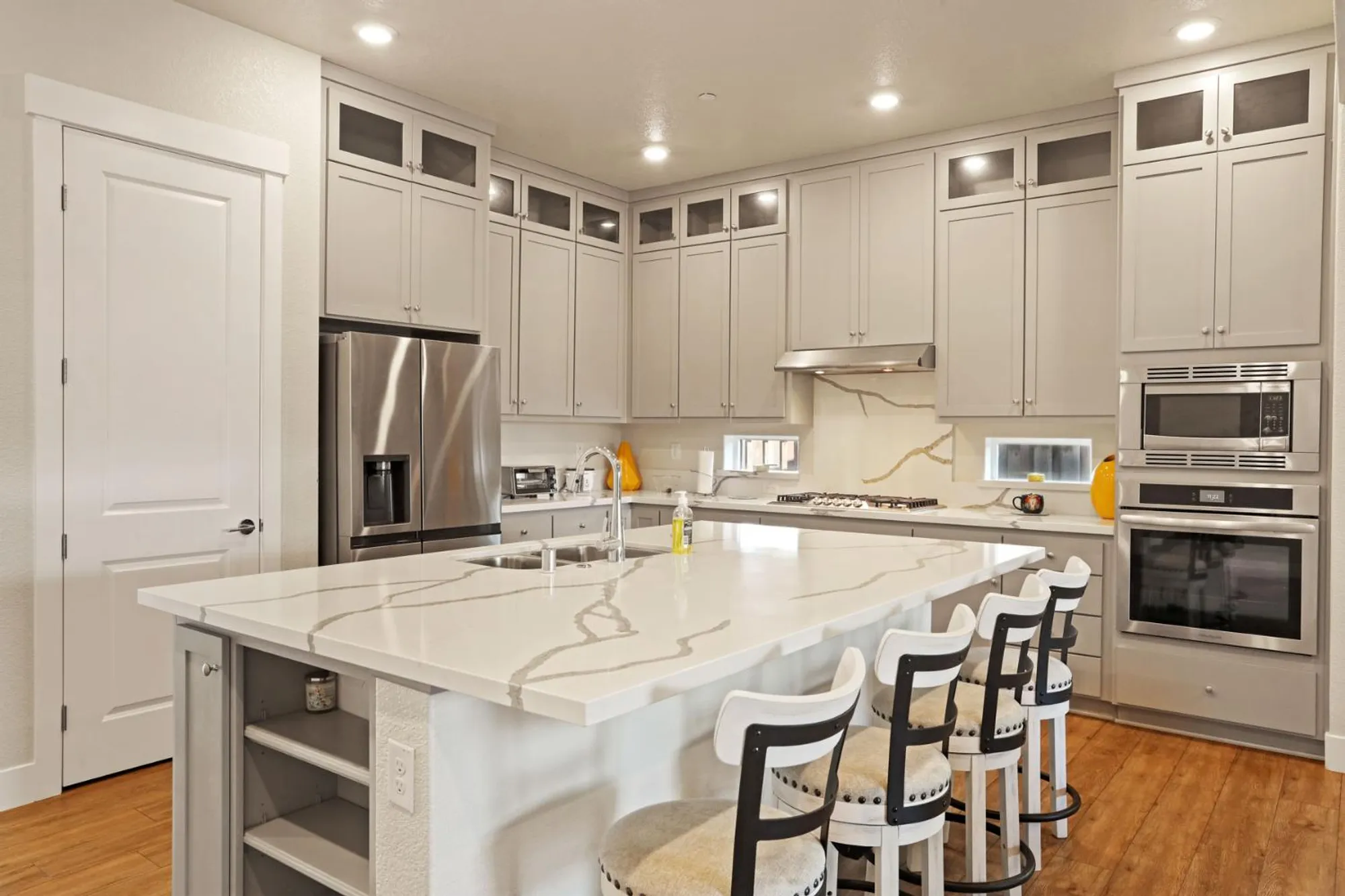 Property Slideshow image 6 of 47 | 605 victoria dr, Manteca, CA, 95336