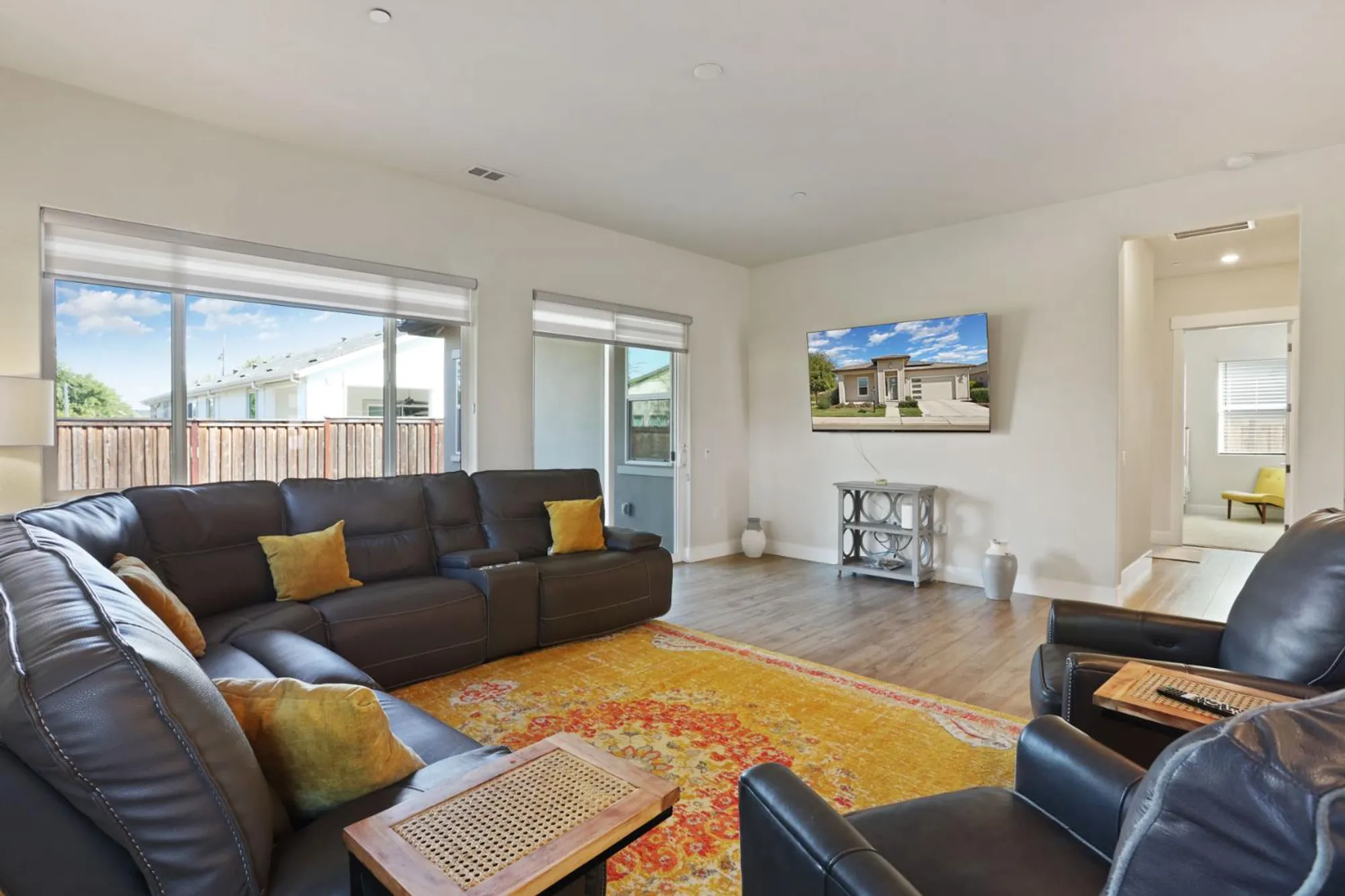 Property Slideshow image 14 of 47 | 605 victoria dr, Manteca, CA, 95336