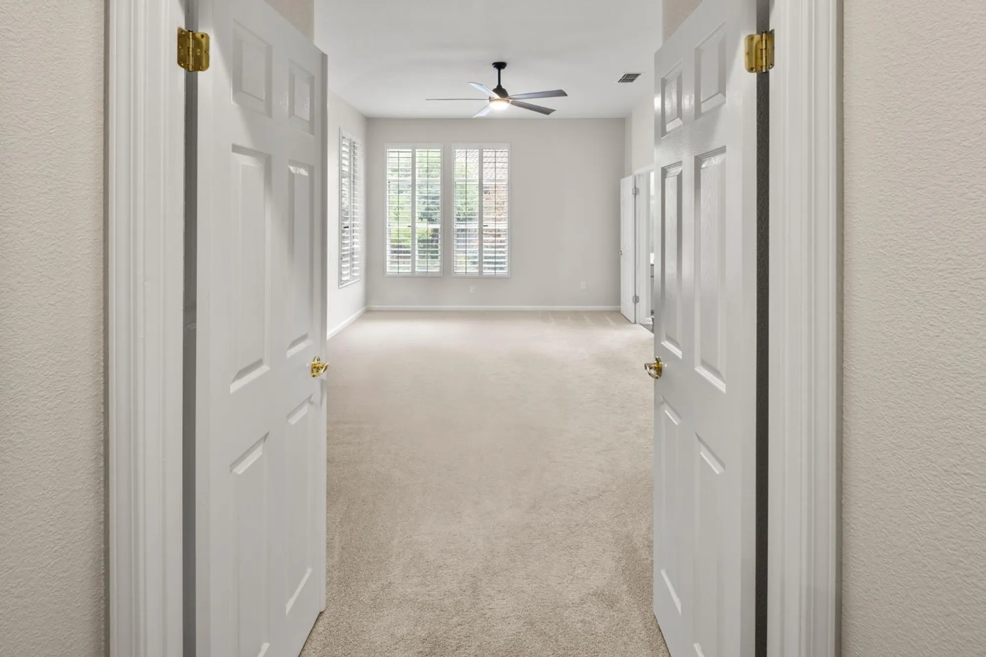 Property Slideshow image 32 of 77 | 401 barusch ct, Roseville, CA, 95747