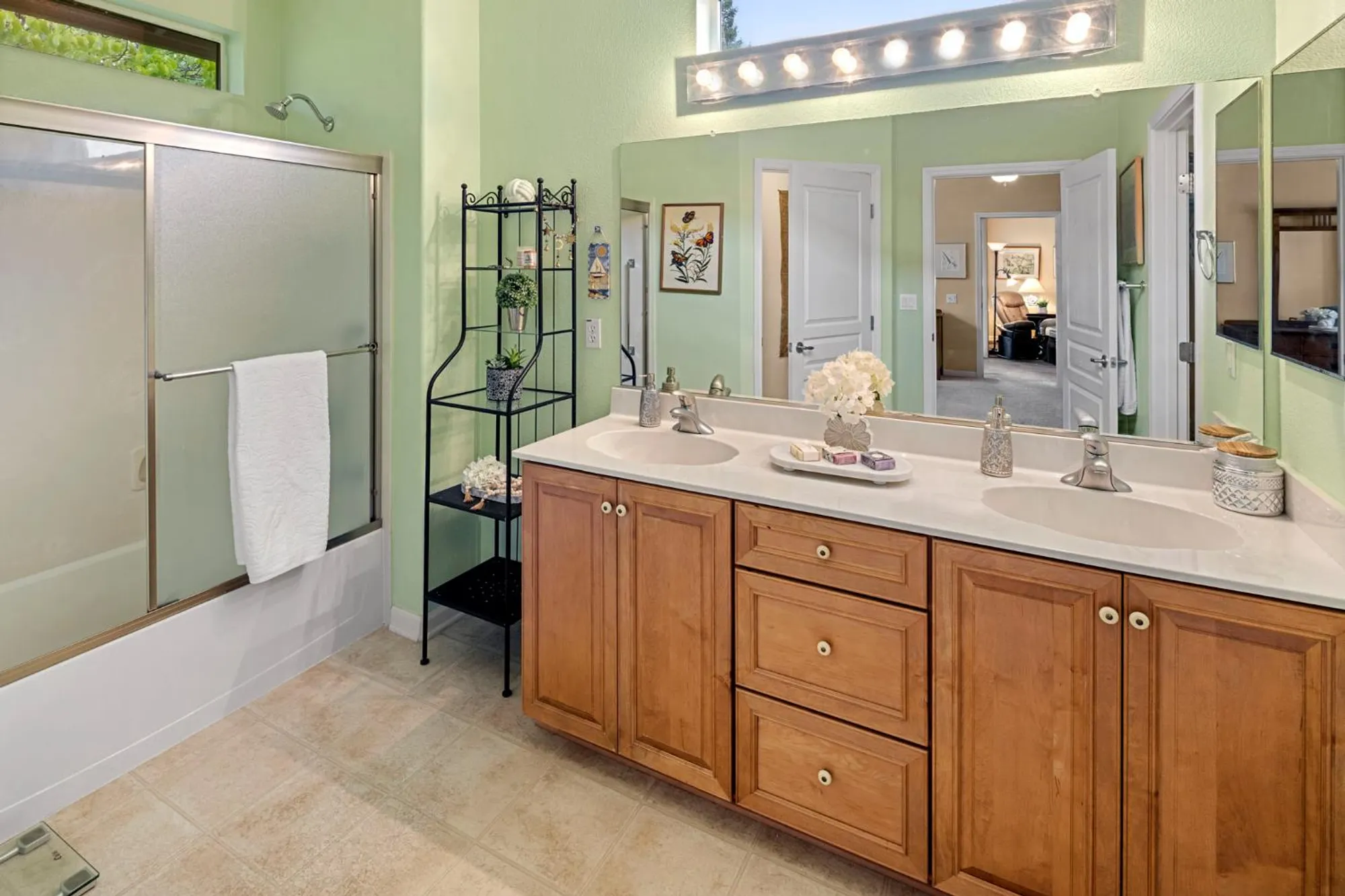 Property Slideshow image 27 of 60 | 2171 nighthawk ln, Lincoln, CA, 95648