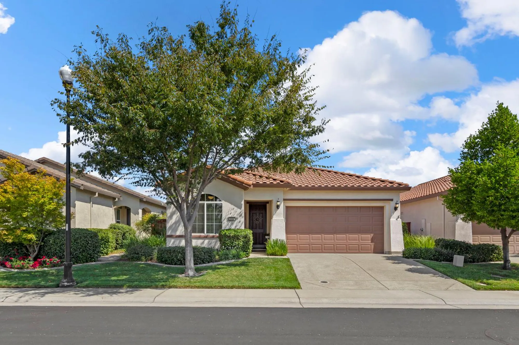 Property Slideshow image 1 of 72 | 2080 leighham dr, Roseville, CA, 95747